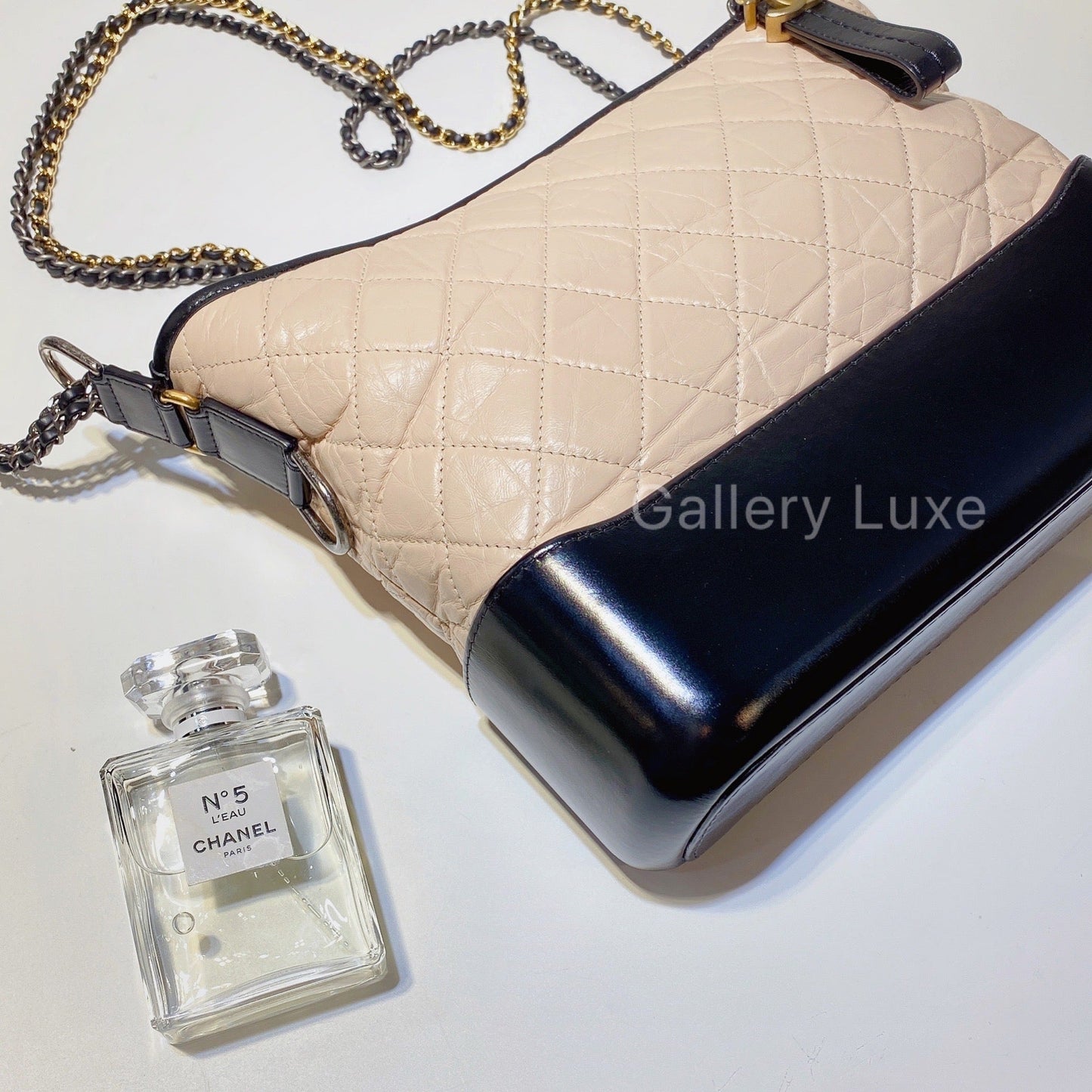 No.2798-Chanel Medium Gabrielle Hobo Bag