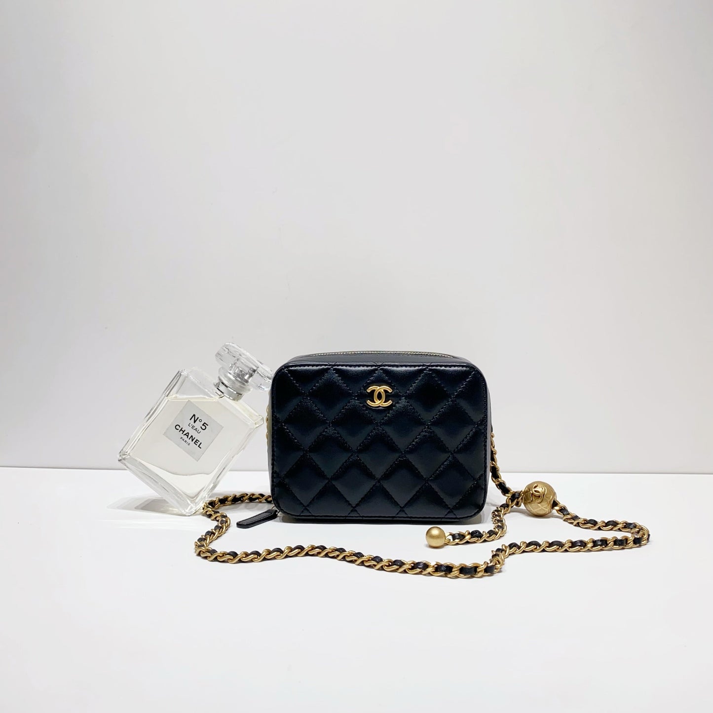 No.4141-Chanel Pearl Crush Camera Bag
