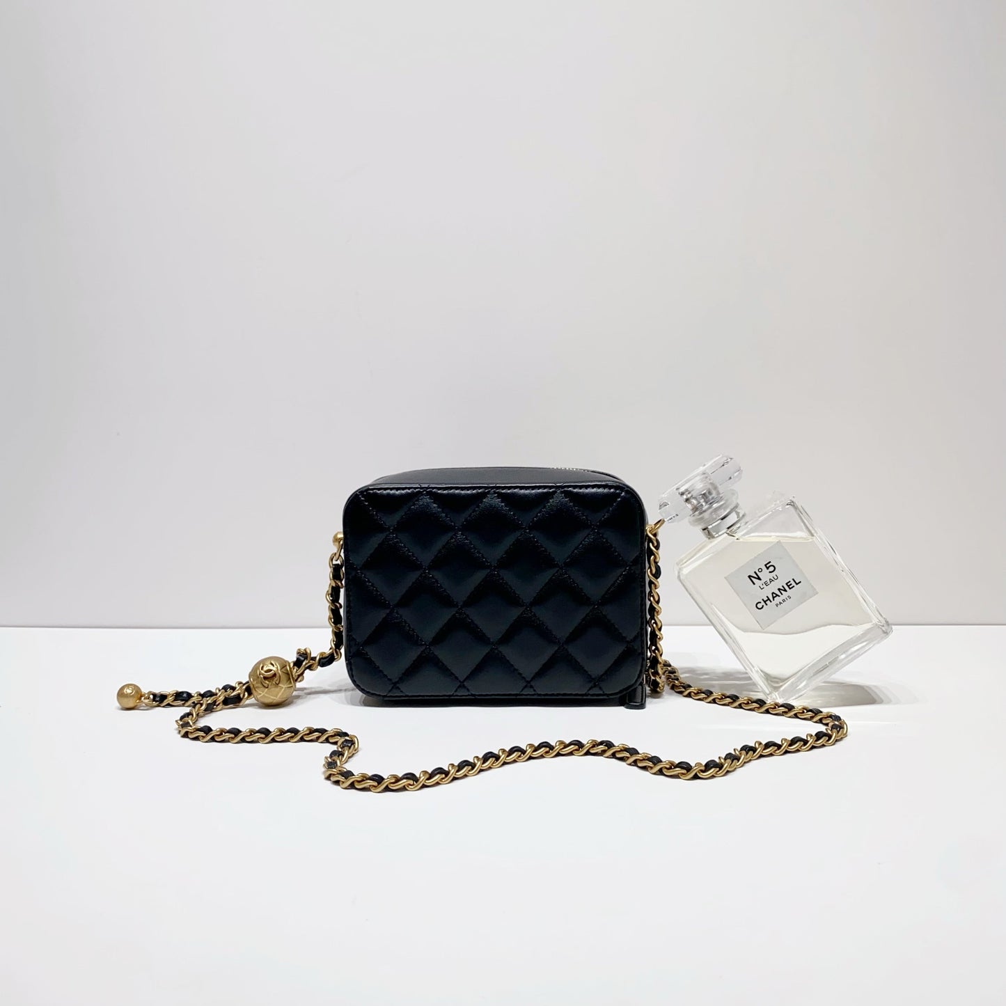 No.4141-Chanel Pearl Crush Camera Bag