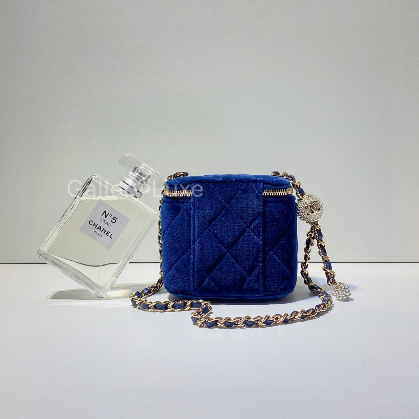 No.2785-Chanel Pearl Crush Clutch With Chain (Brand New / 全新)