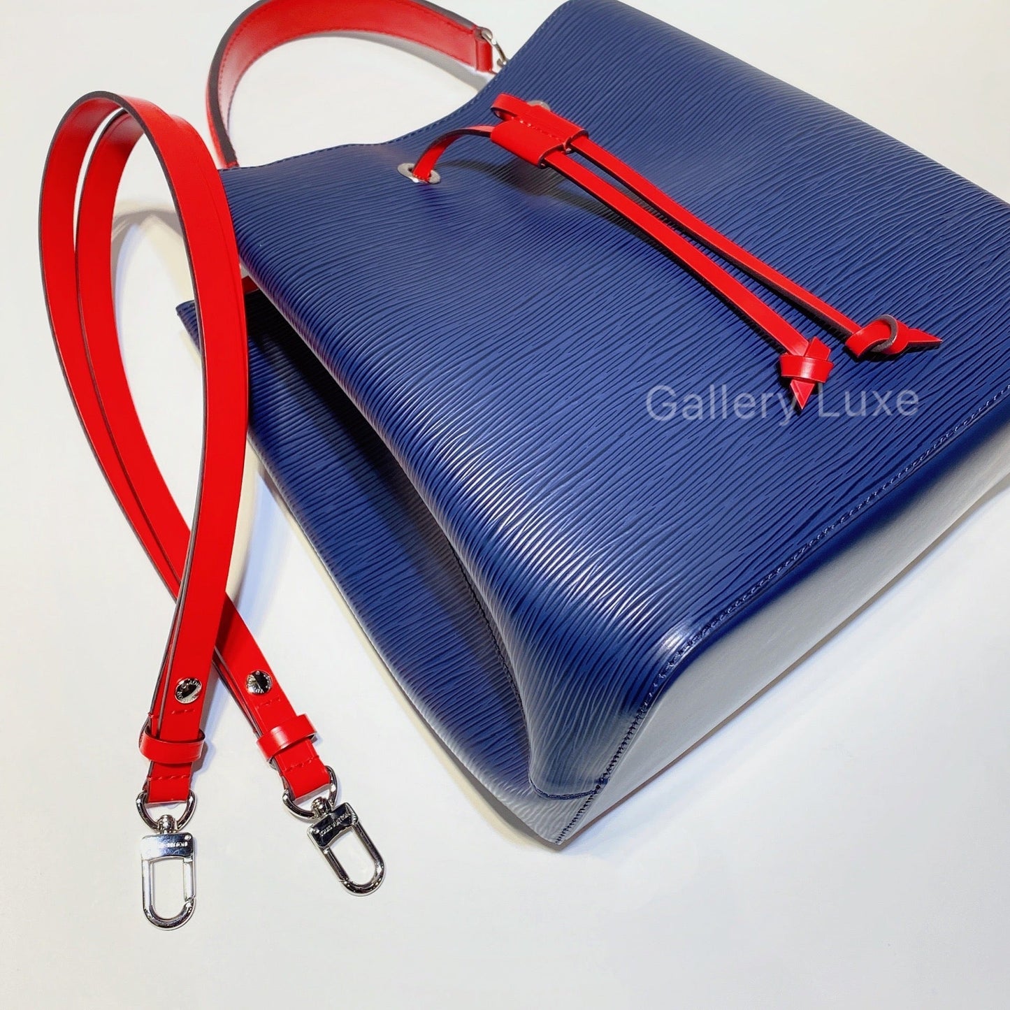 No.2809-Louis Vuitton EPI Neonoe