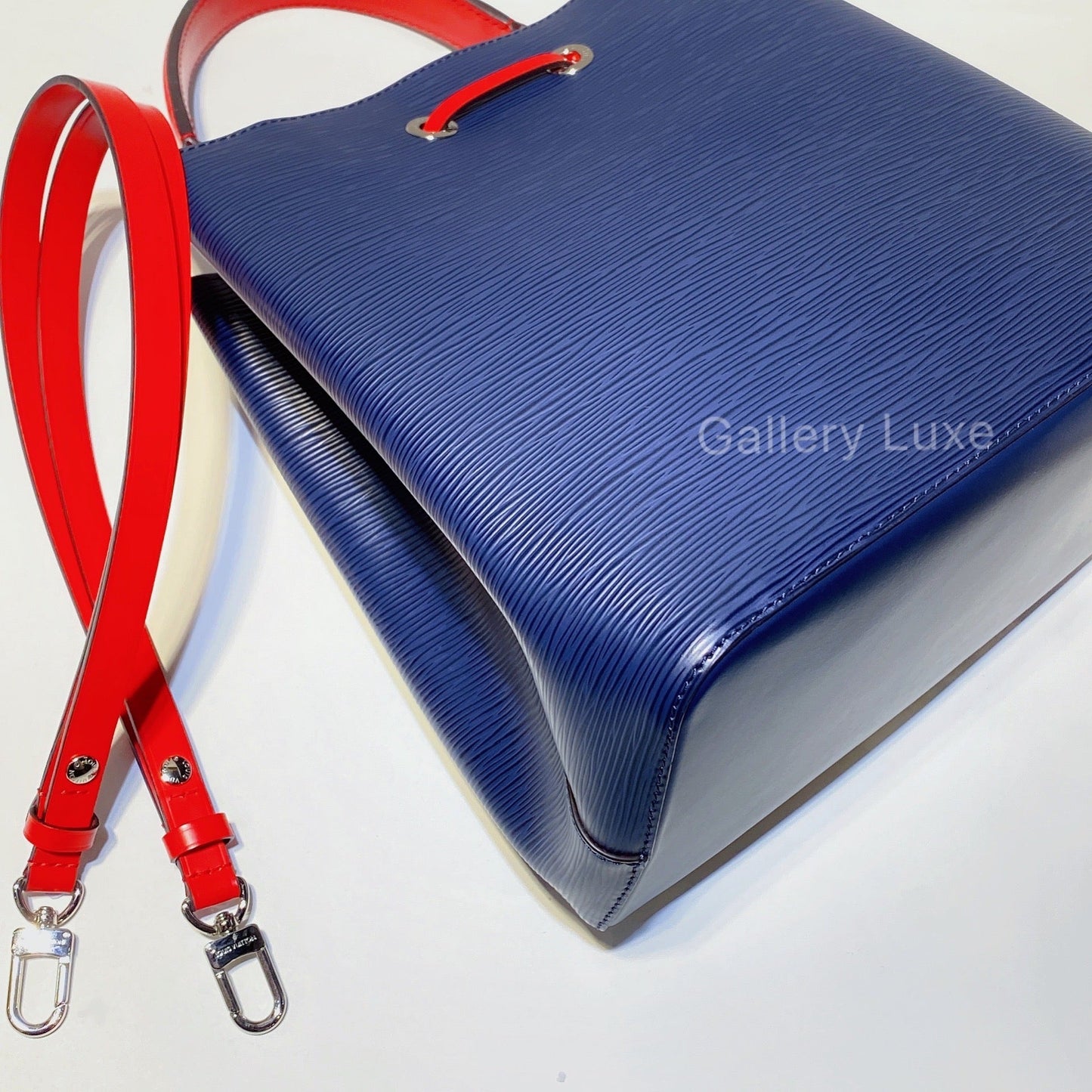 No.2809-Louis Vuitton EPI Neonoe
