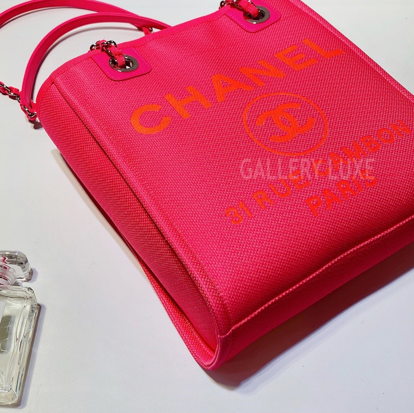No.3119-Chanel Small Deauville Tote Bag (Brand New / 全新)