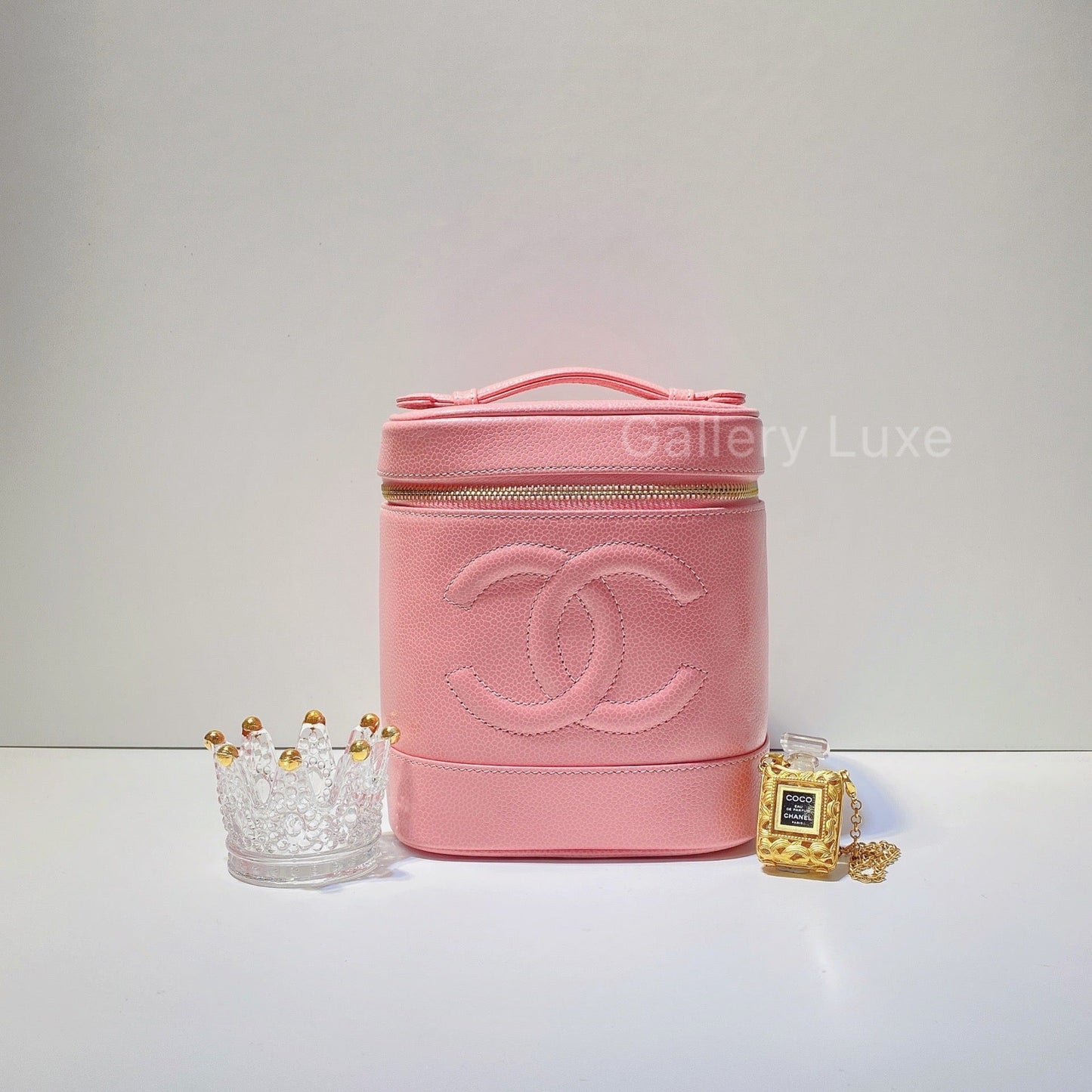 No.2813-Chanel Vintage Caviar Vanity Case