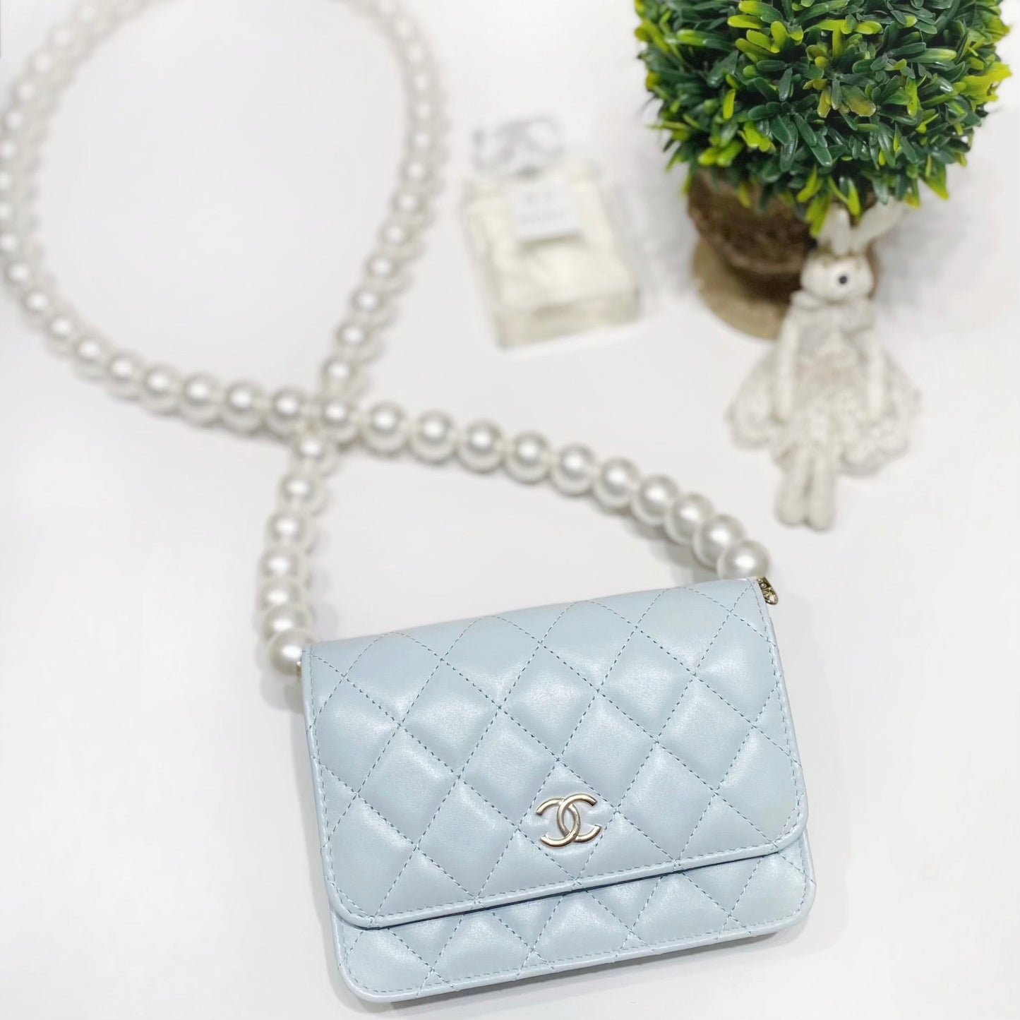 No.4401-Chanel Maxi Pearls Clutch With Chain (Unused / 未使用品)
