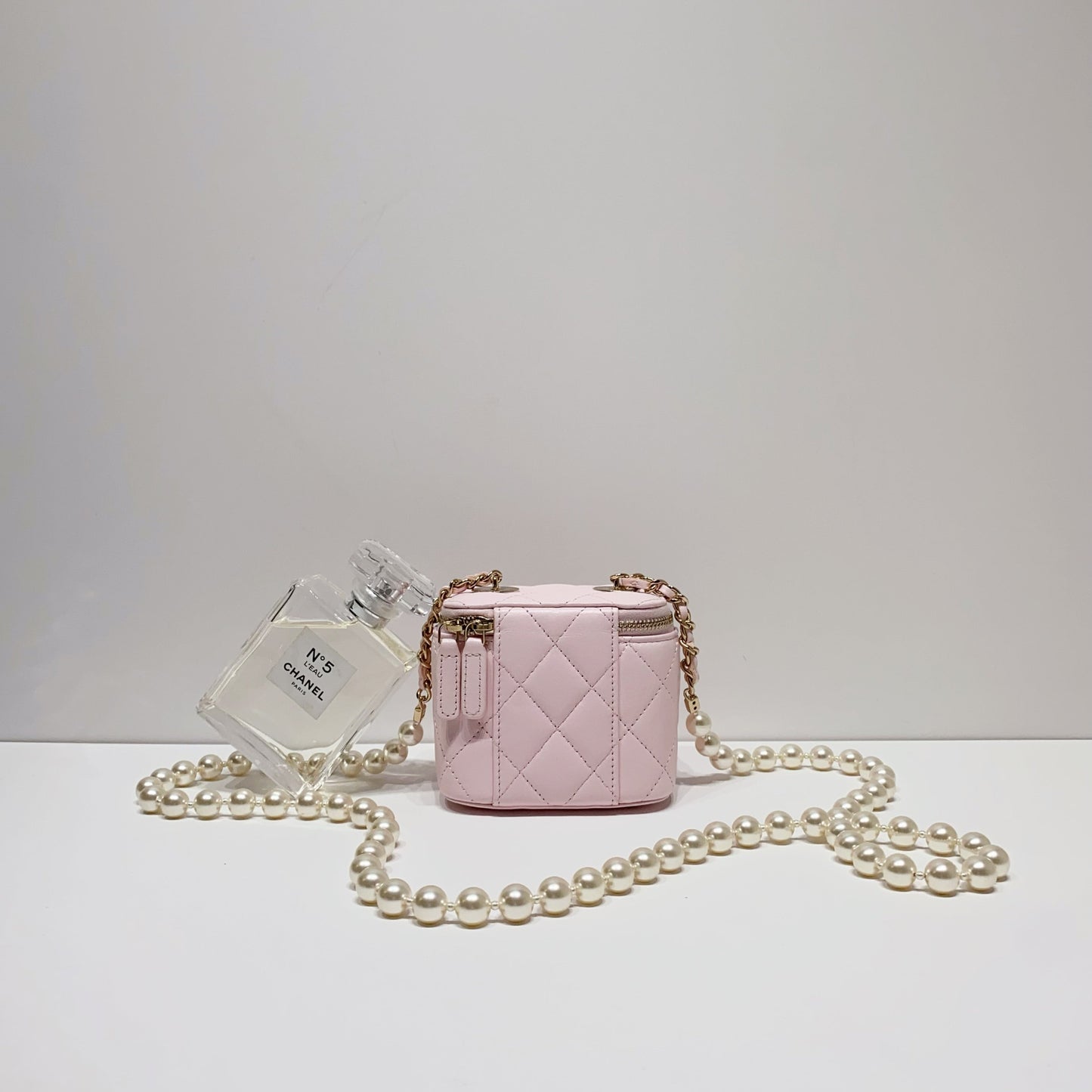 No.4180-Chanel Small Pearl Mood Vanity With Chain (Unused / 未使用品)