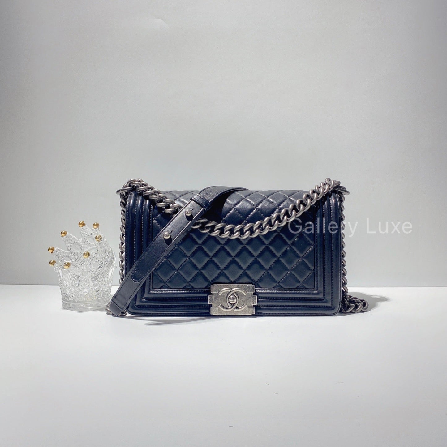 No.2507-Chanel Boy 25cm
