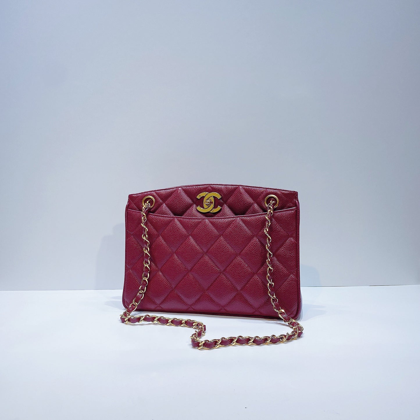 No.3719-Chanel Vintage Caviar TurnLock Shoulder Bag