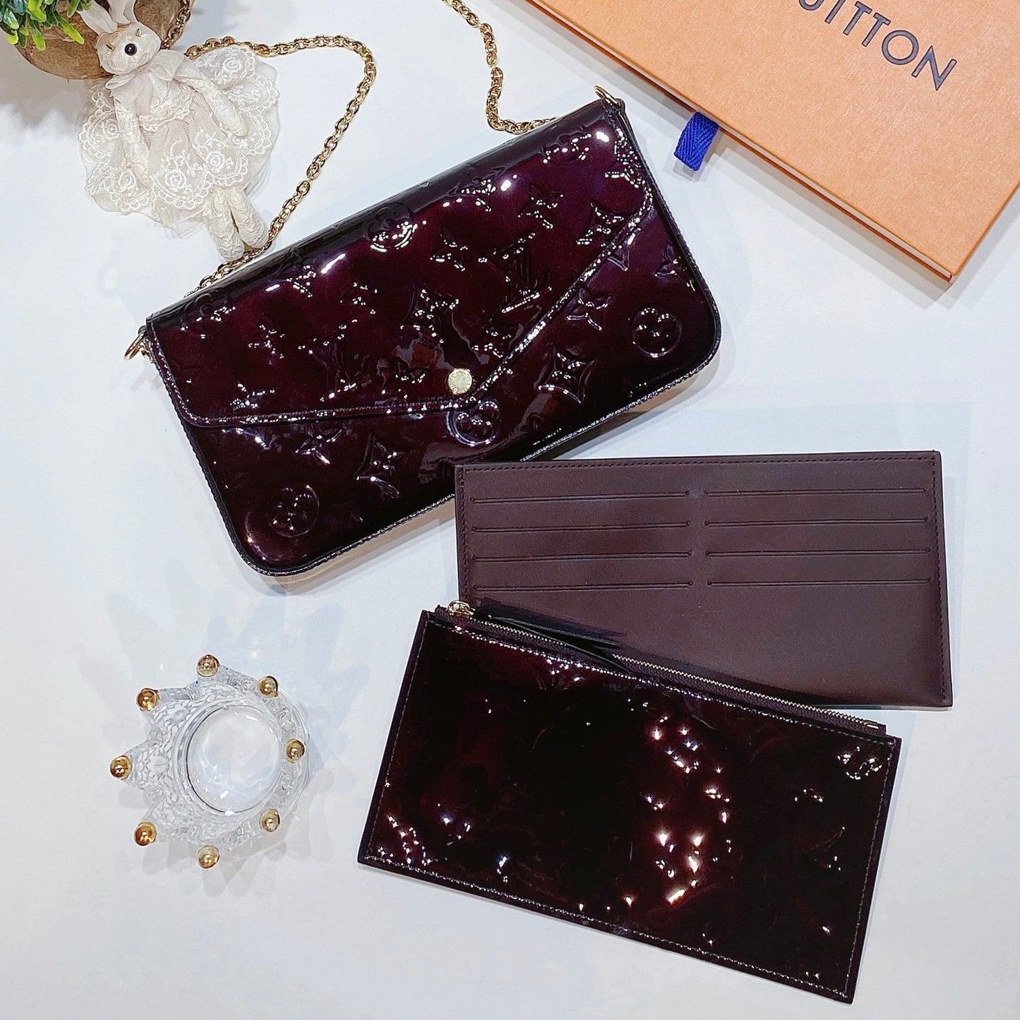 No.001506-Louis Vuitton Monogram Vernis Felicie Pochette