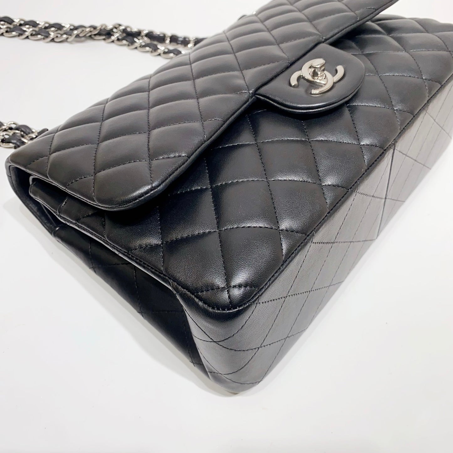No.4191-Chanel Lambskin Classic Jumbo Double Flap Bag