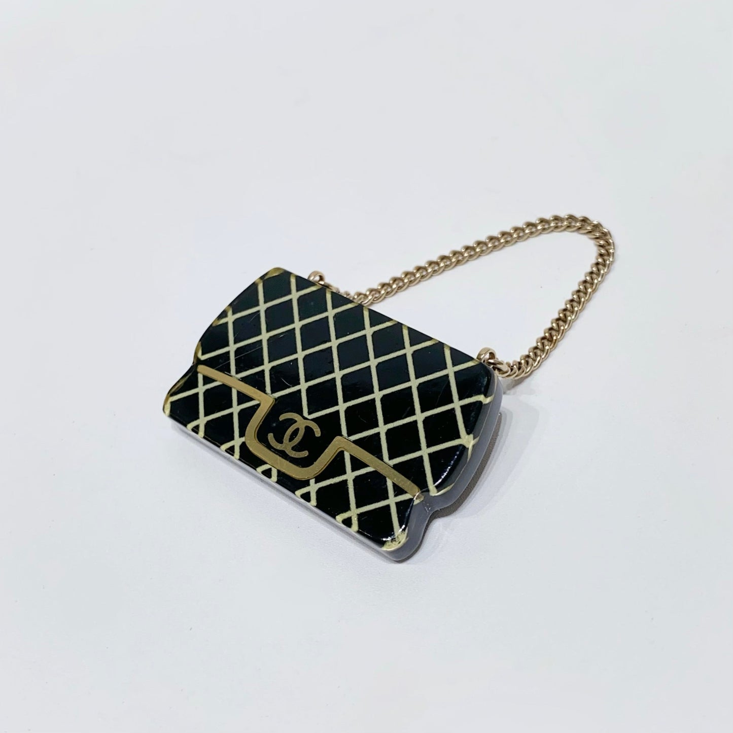 No.4197-Chanel Acrylic Bag Charm Brooch