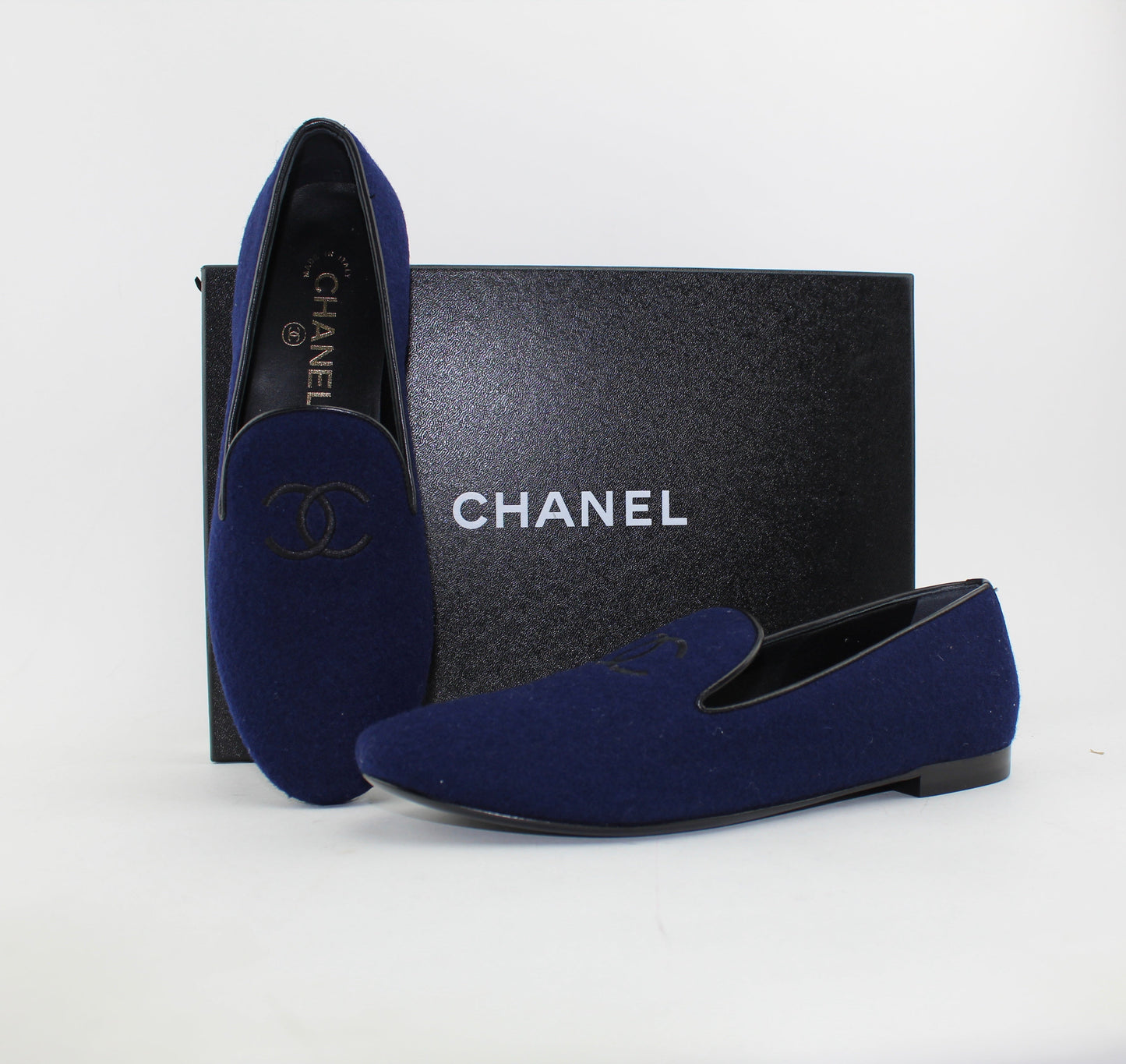 CHANEL MOCASSIN LOAFERS SIZE 37