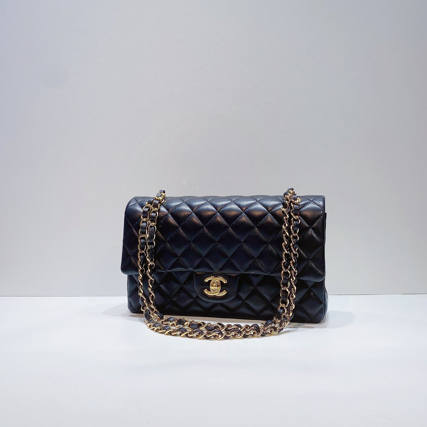 No.3709-Chanel Lambskin Classic Flap Bag 25cm