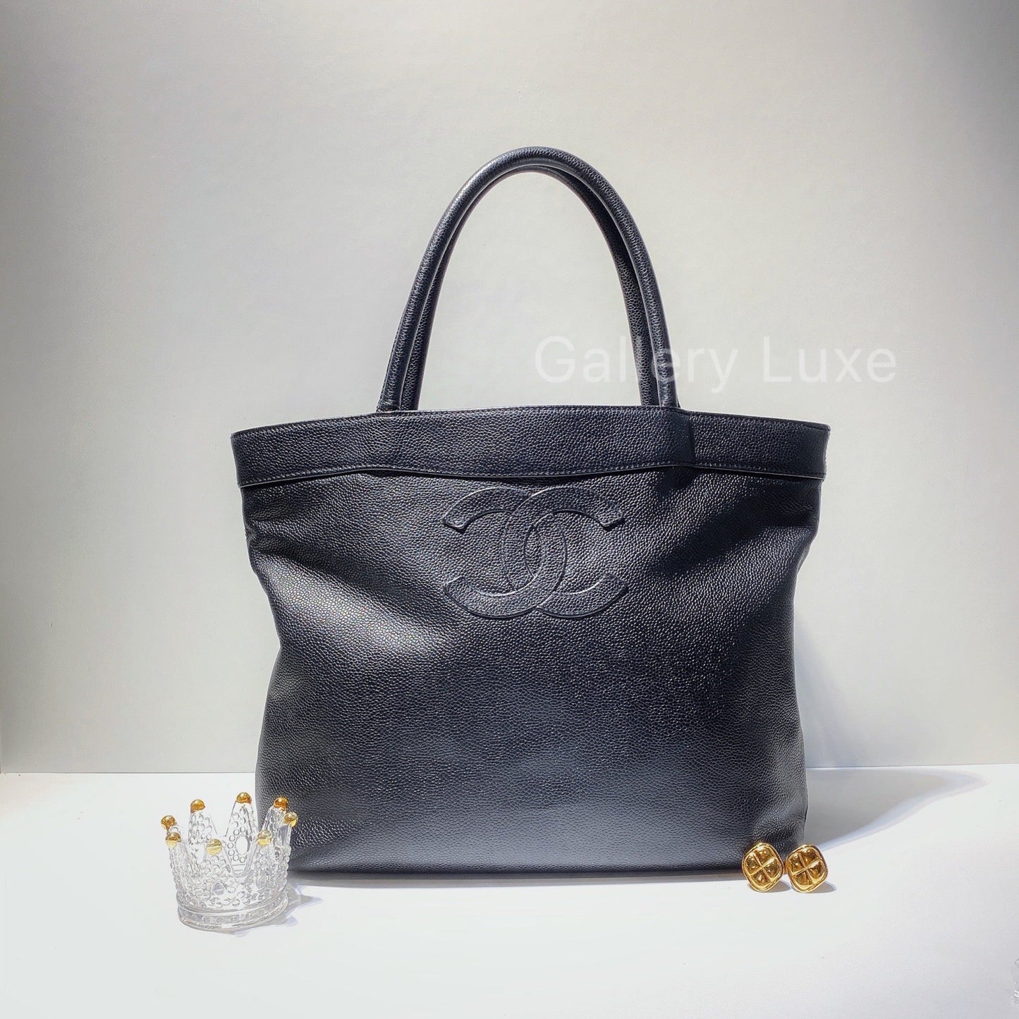 No.2829-Chanel Vintage Caviar Tote Bag