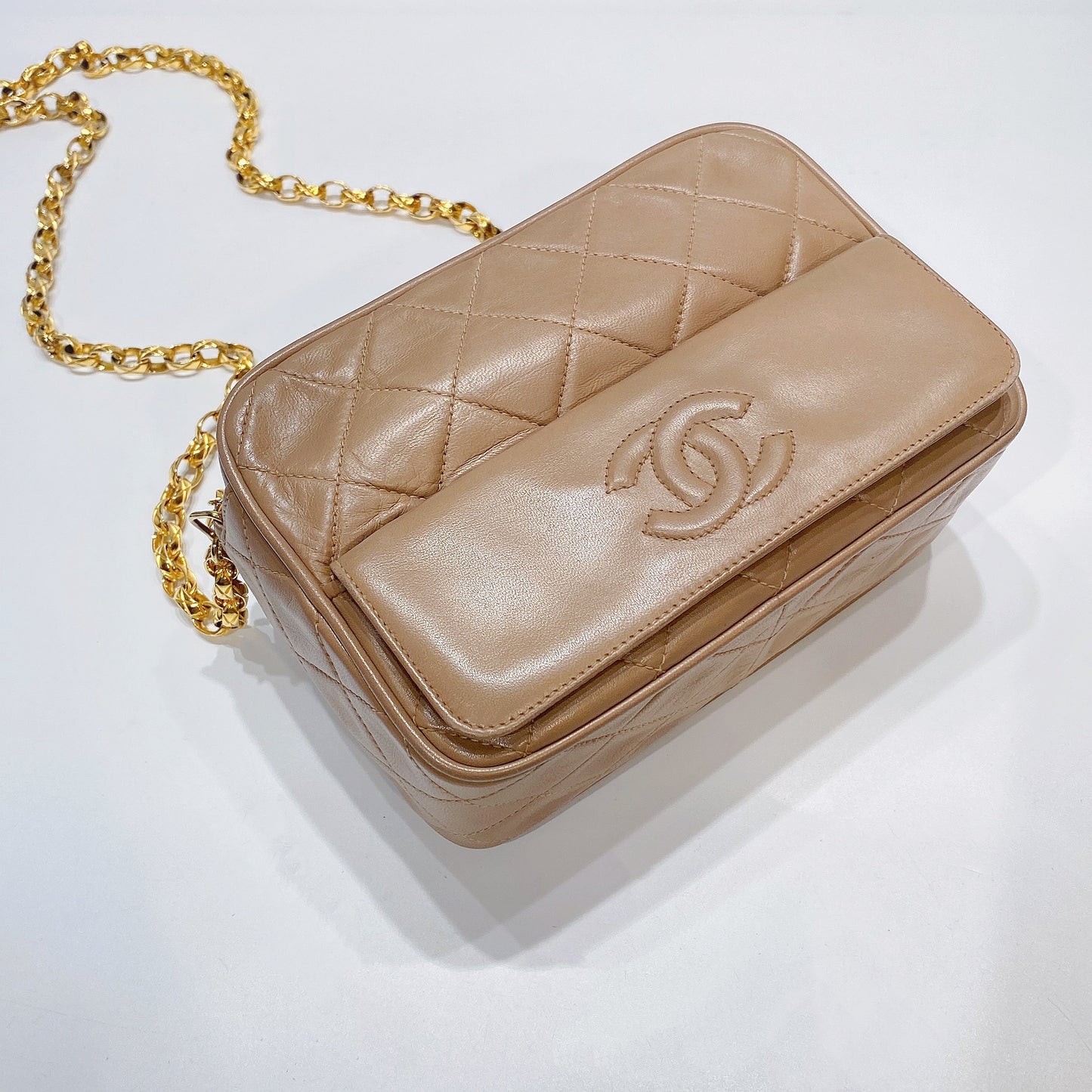 No.2522-Chanel Vintage Lambskin Camera Bag