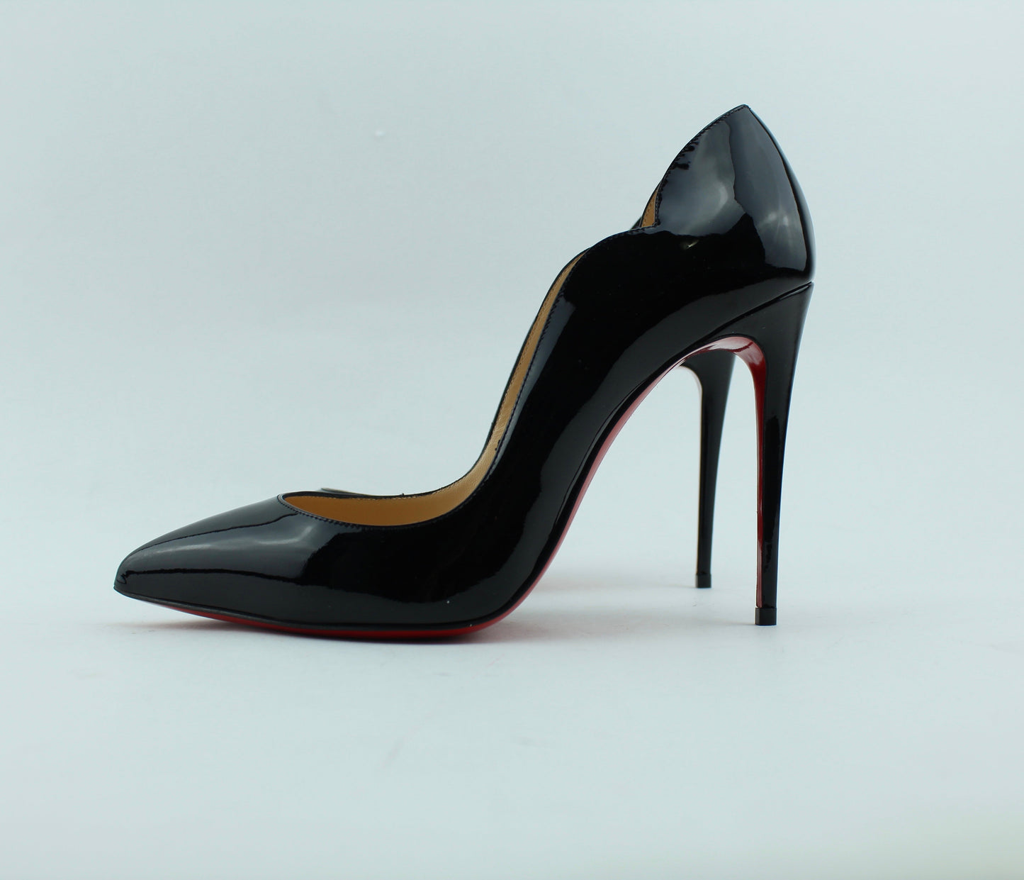 CHRISTIAN LOUBOUTIN HOT CHIC 100mm SIZE 38.5