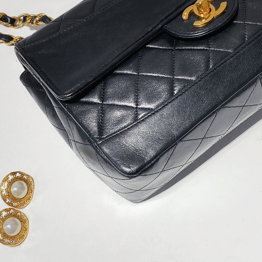 No.3893-Chanel Vintage Lambskin Flap Bag