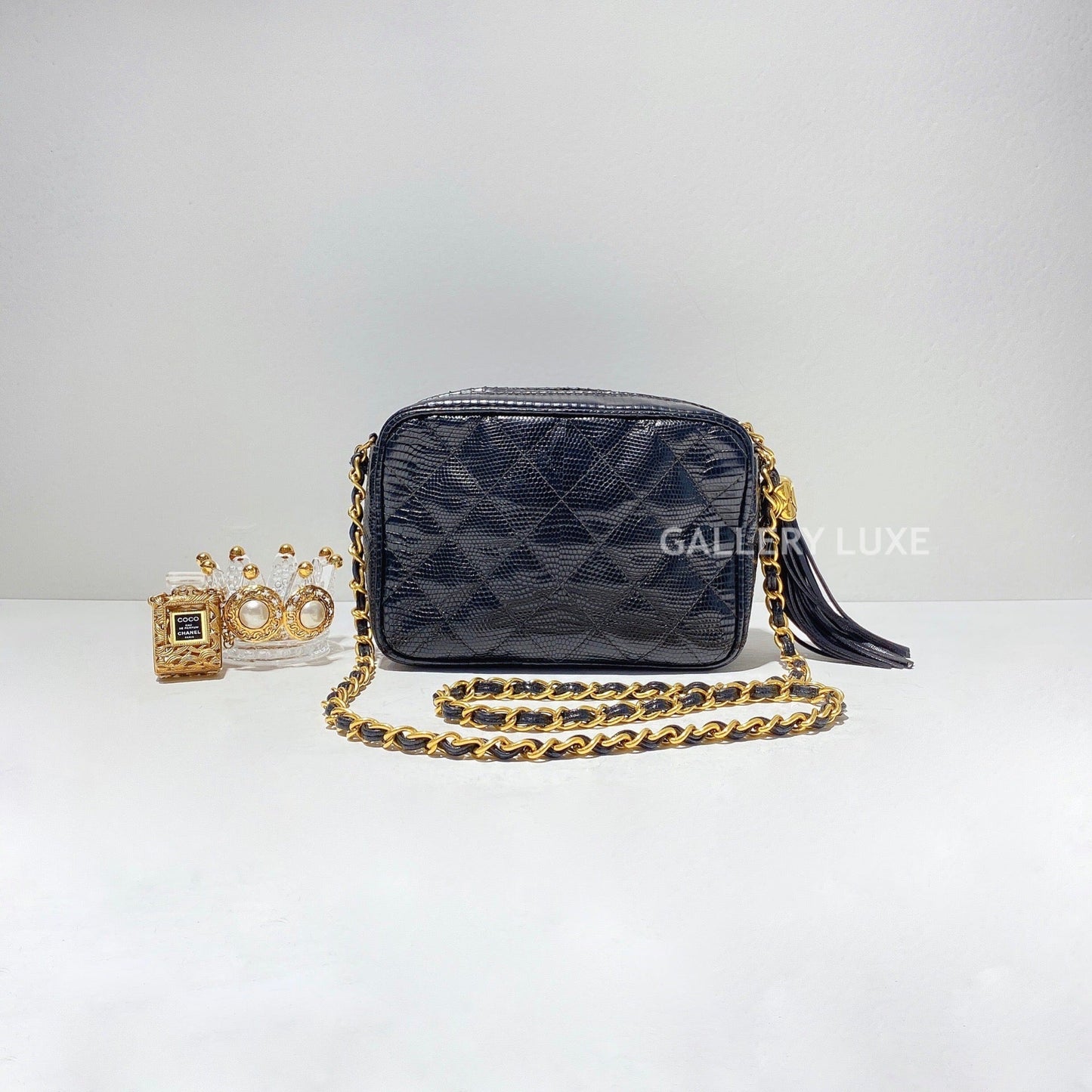 No.2076-Chanel Vintage Lizard Camera Bag