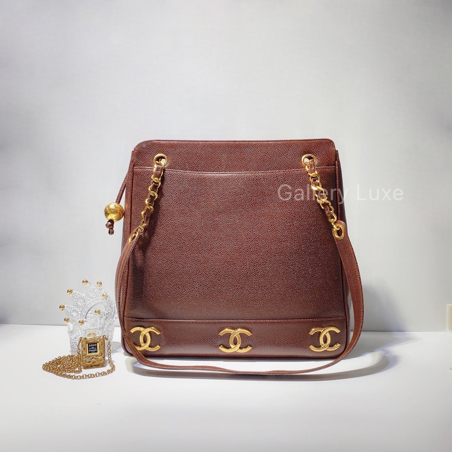 No.2520-Chanel Vintage Caviar 6cc Shoulder Bag