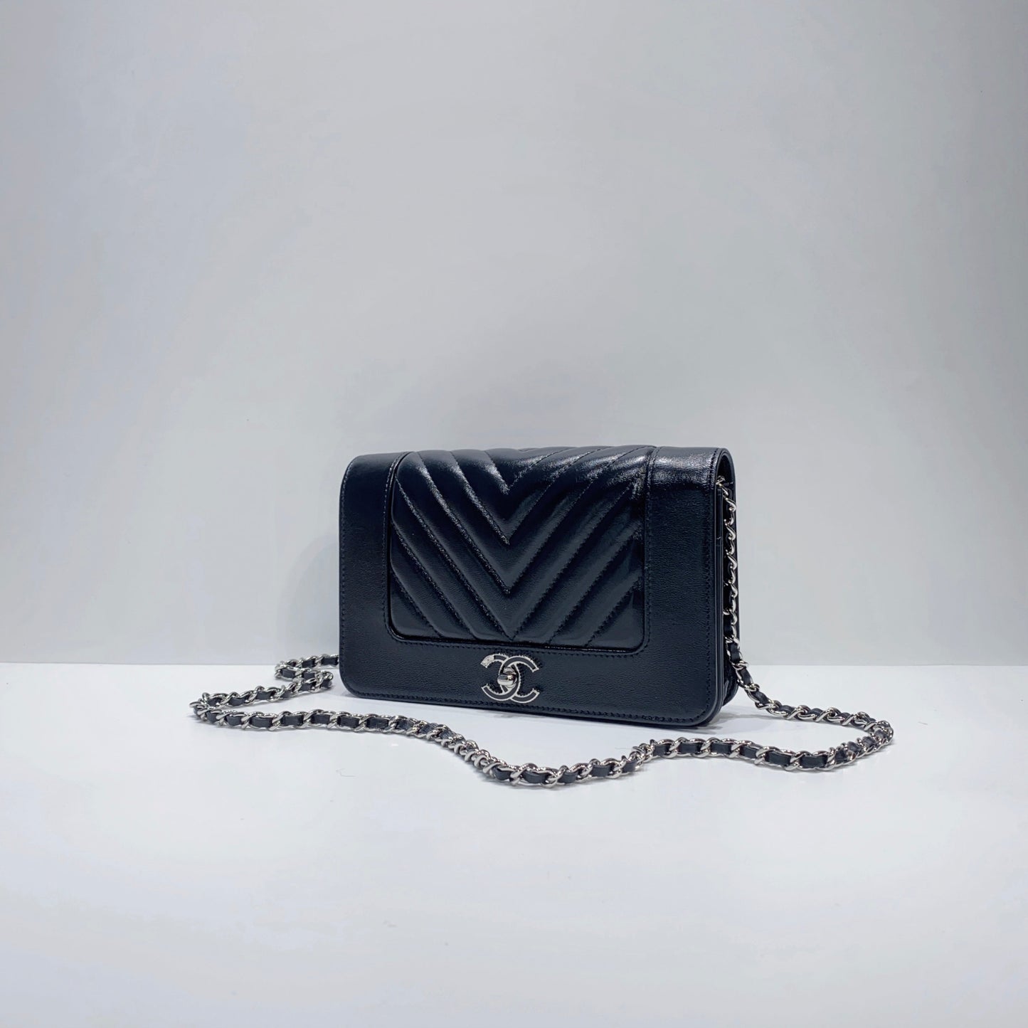 No.001548-Chanel Belle Vintage Chevron Wallet On Chain (Unused / 未使用品)