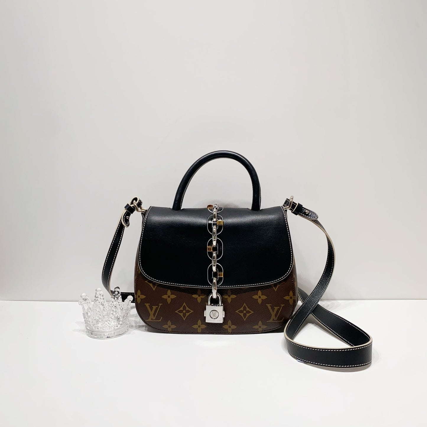 No.4247-Louis Vuitton Chain IT PM