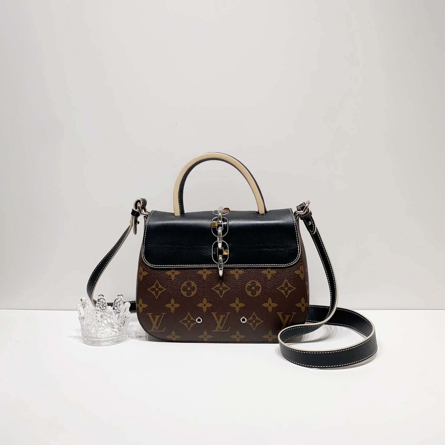No.4247-Louis Vuitton Chain IT PM