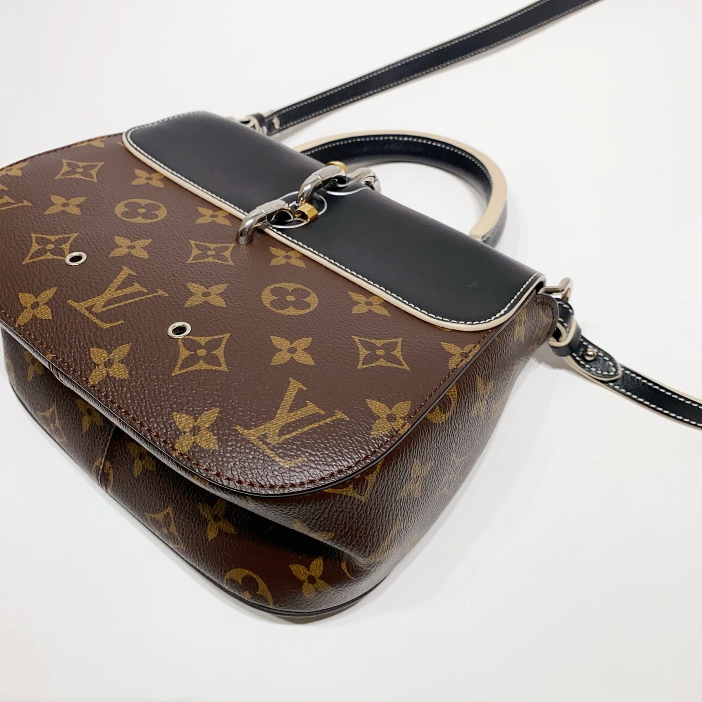 No.4247-Louis Vuitton Chain IT PM