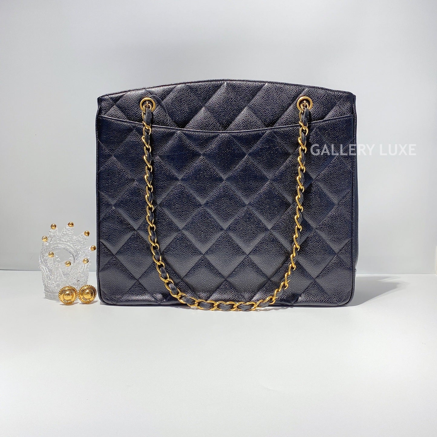 No.2295-Chanel Vintage Caviar TurnLock Shoulder Bag