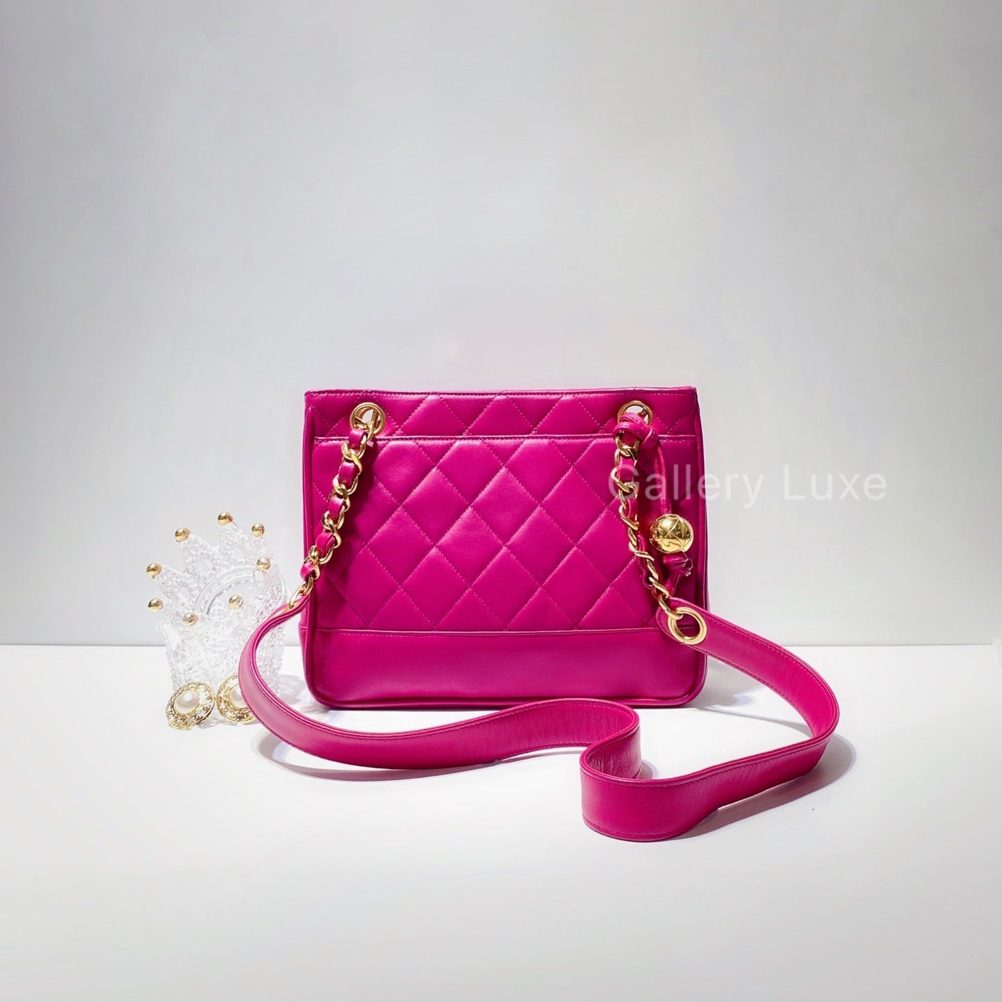 No.2524-Chanel Vintage Lambskin Shoulder Bag