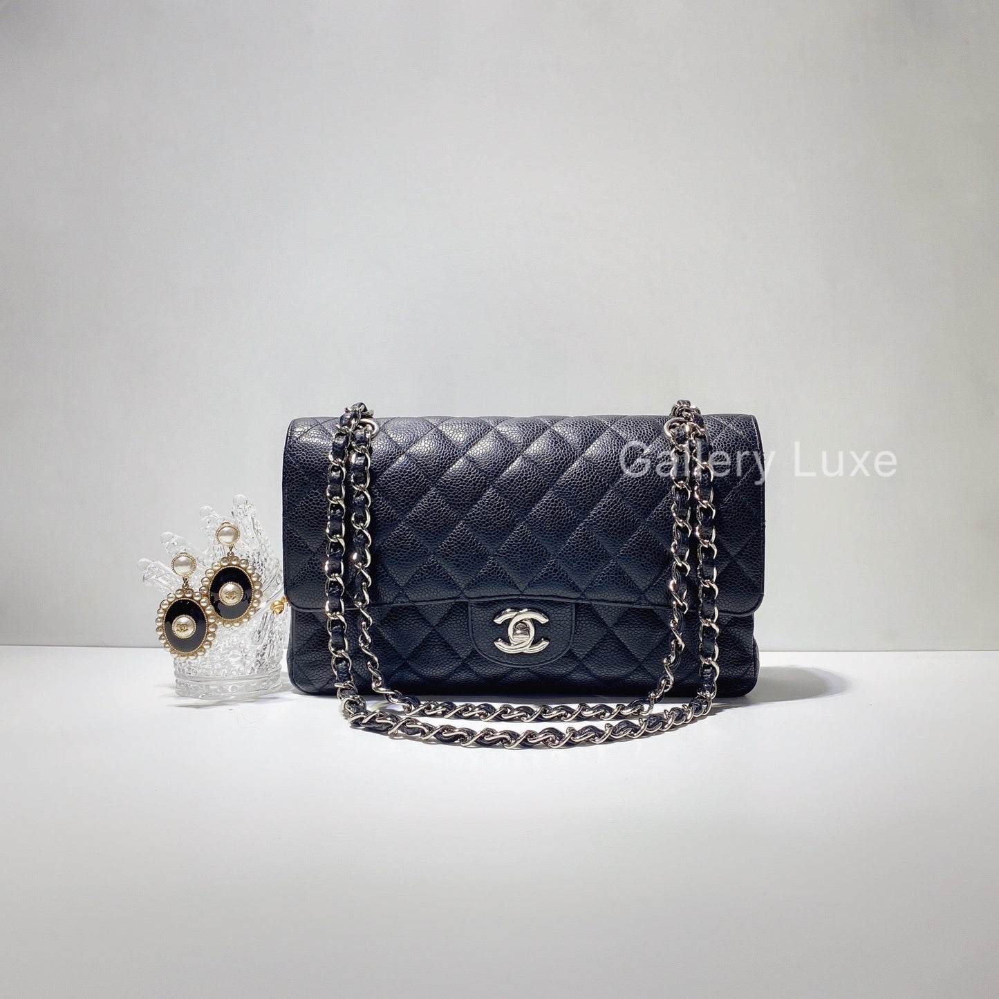 No.2528-Chanel Caviar Classic Flap Bag 25cm
