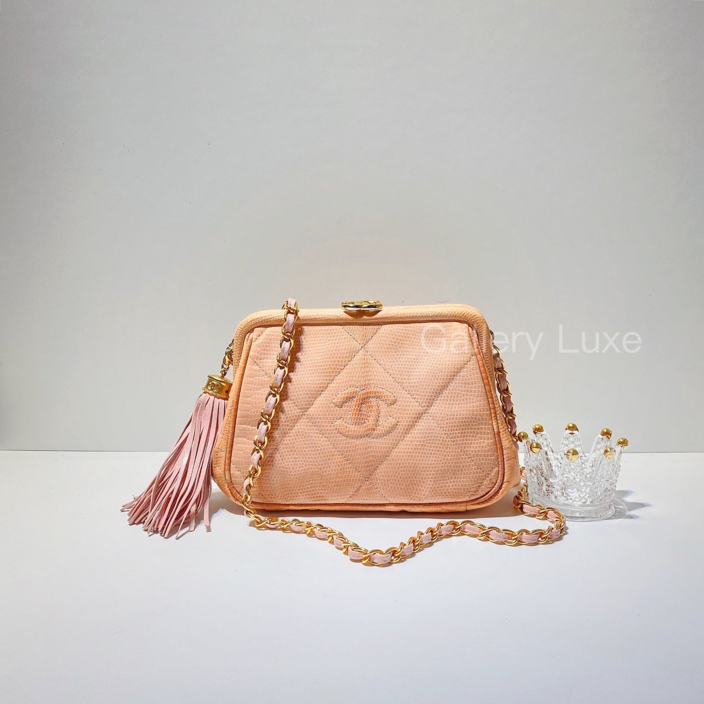 No.2764-Chanel Vintage Lizard Kiss-Lock Shoulder Bag