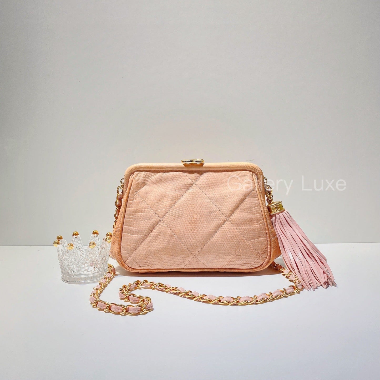 No.2764-Chanel Vintage Lizard Kiss-Lock Shoulder Bag
