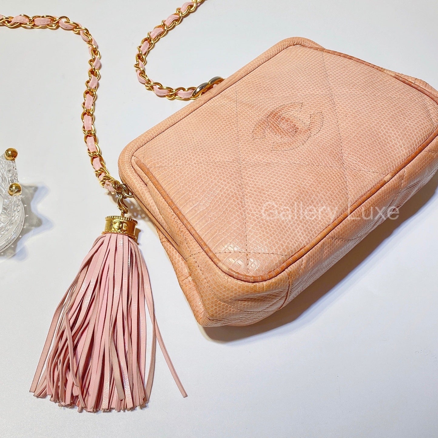 No.2764-Chanel Vintage Lizard Kiss-Lock Shoulder Bag