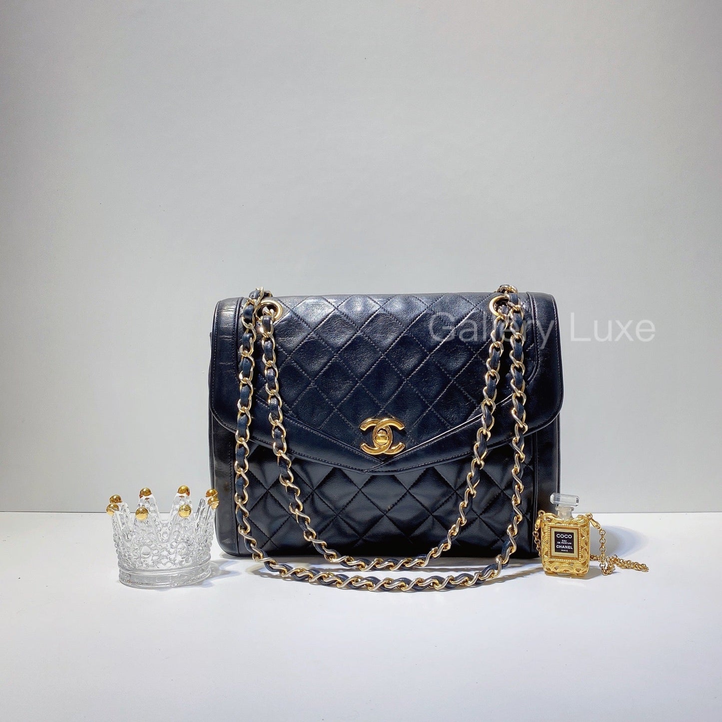 No.2838-Chanel Vintage Lambskin Envelope Flap Bag