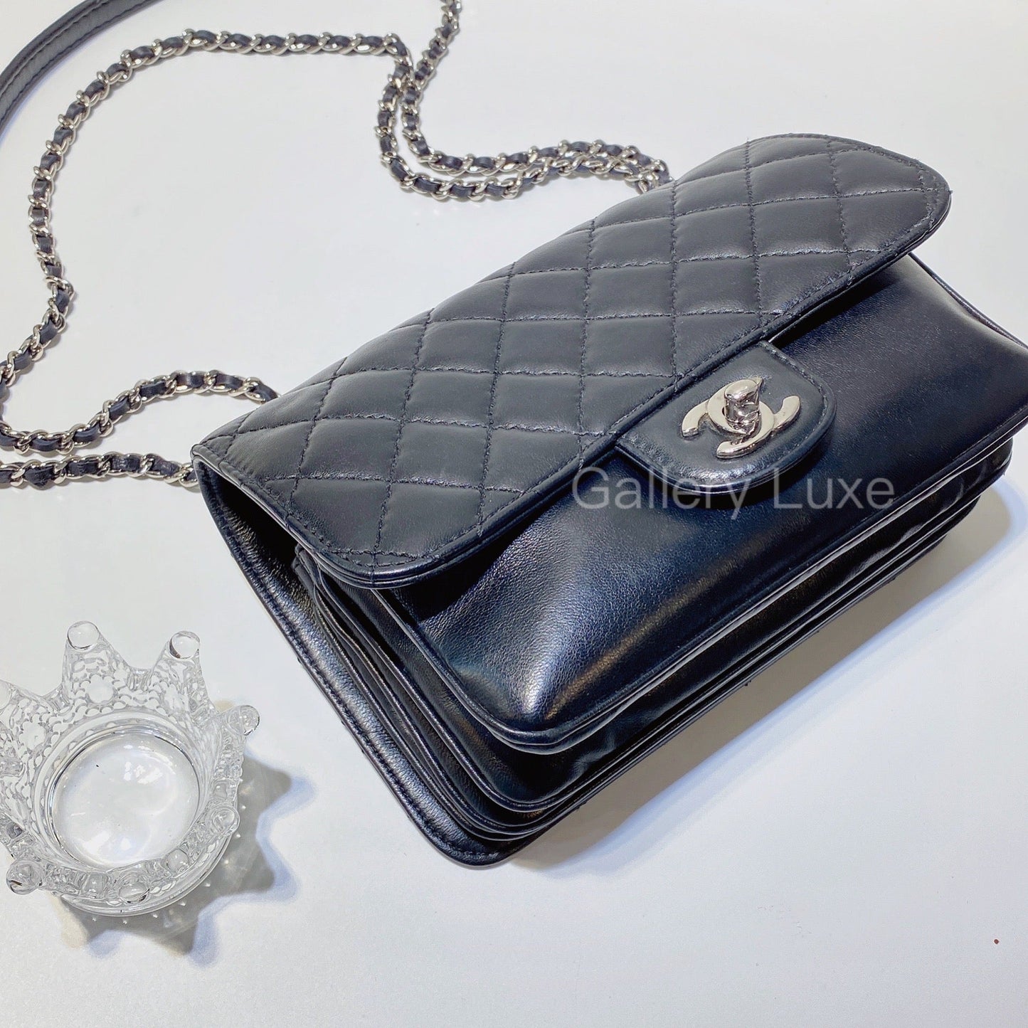 No.2675-Chanel Small Clam’s Pocket Flap Bag