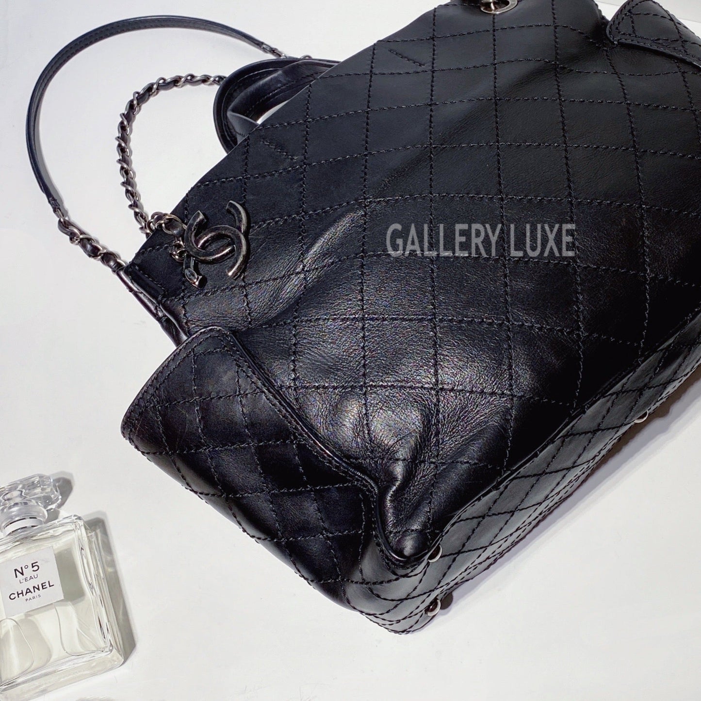 No.3370-Chanel Calfskin CC Pocket Tote Bag