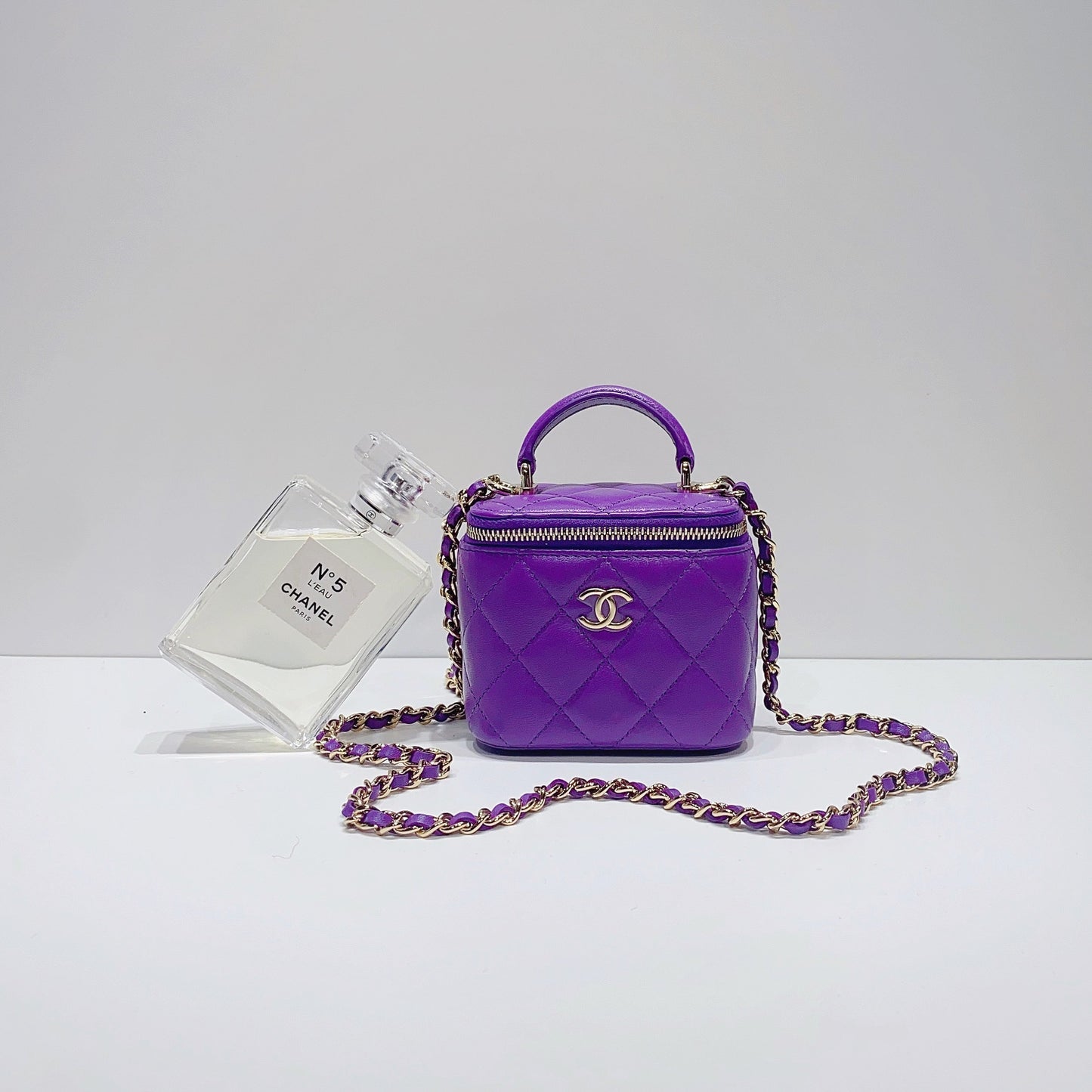 No.3733-Chanel Small Classic Handle Vanity With Chain(Unused / 未使用品)