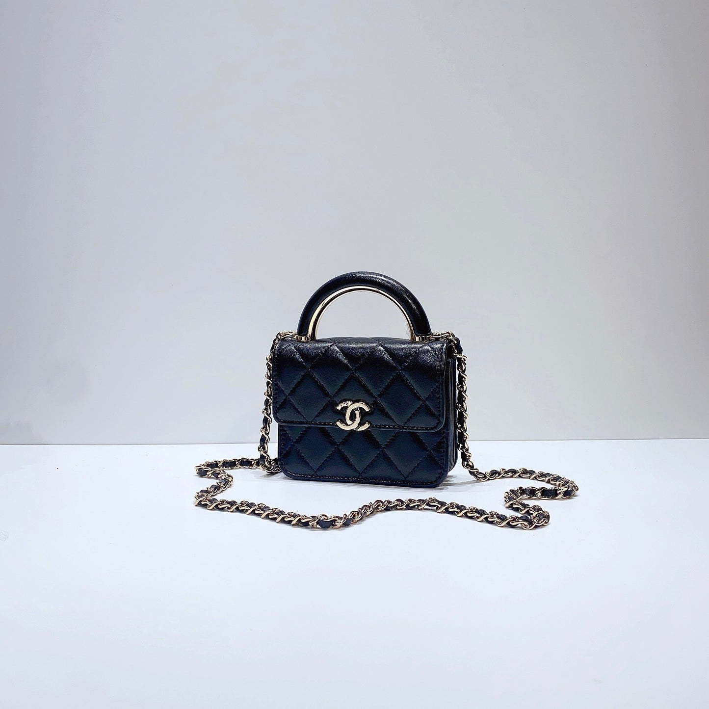 No.3734-Chanel Charming Handle Clutch With Chain (Unused / 未使用品)