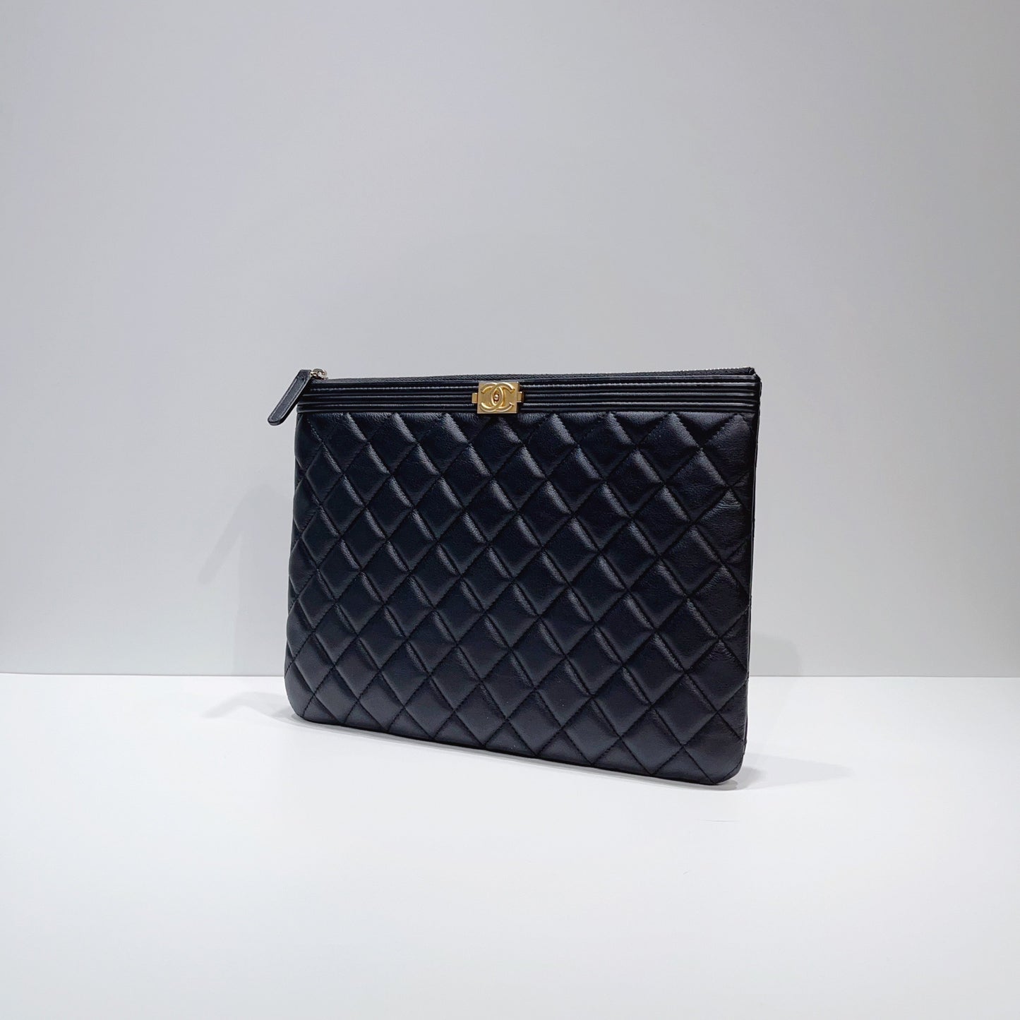 No.3775-Chanel Boy Medium O Case Clutch