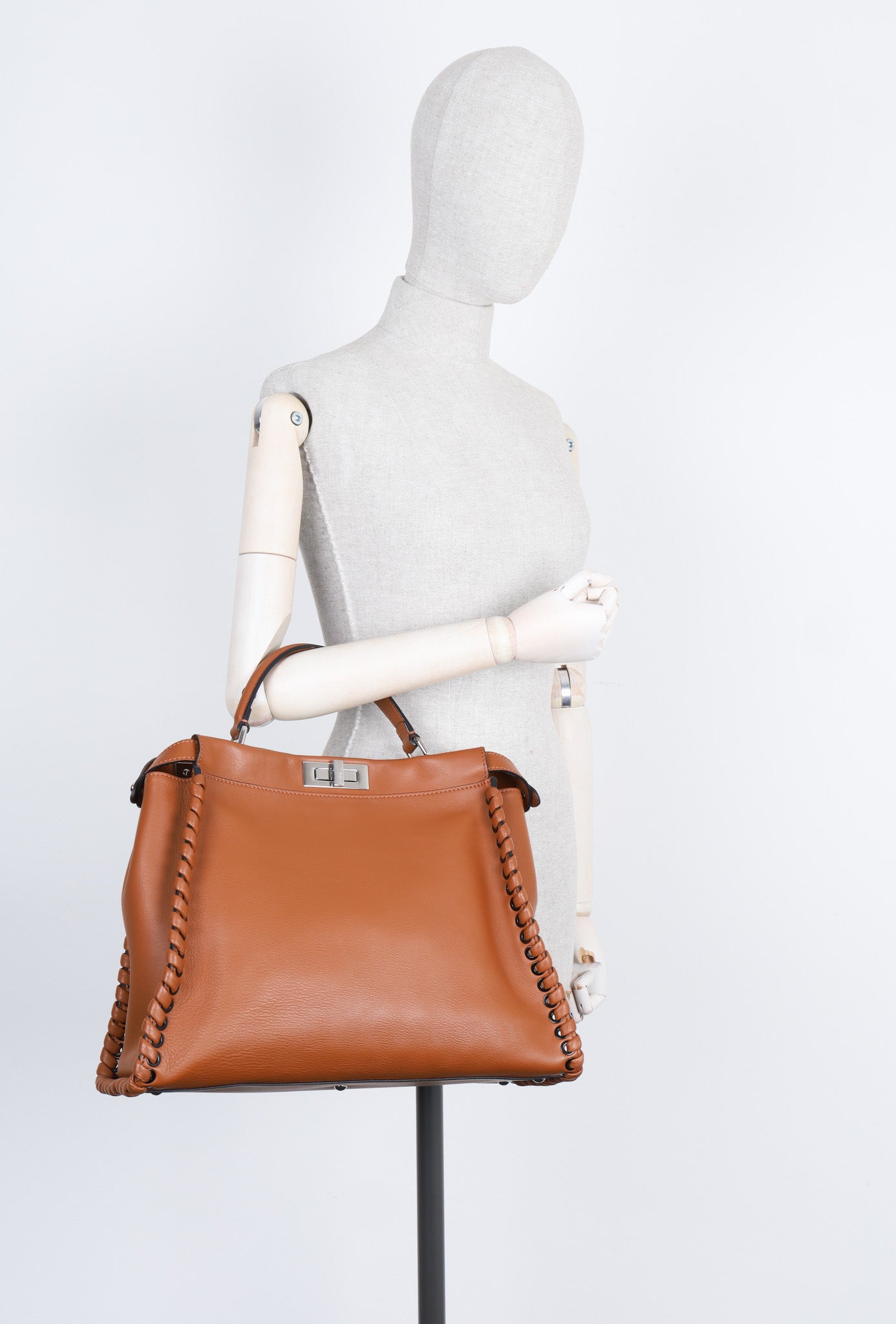 Luxury Fendi Peekaboo Large Woven Brown