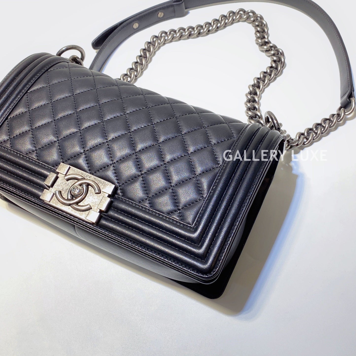 No.2889-Chanel Lambskin Boy 25cm