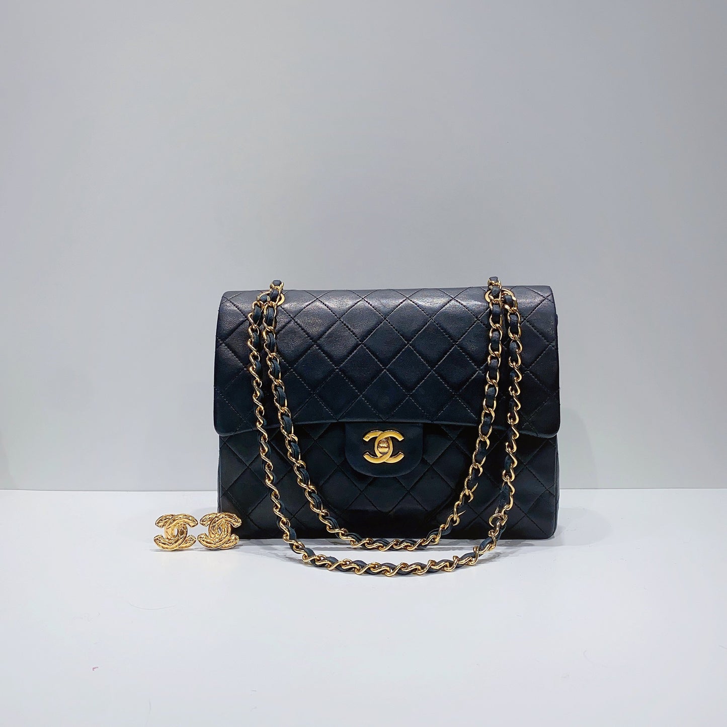 No.001529-1-Chanel Vintage Lambskin Square Classic Flap 25cm