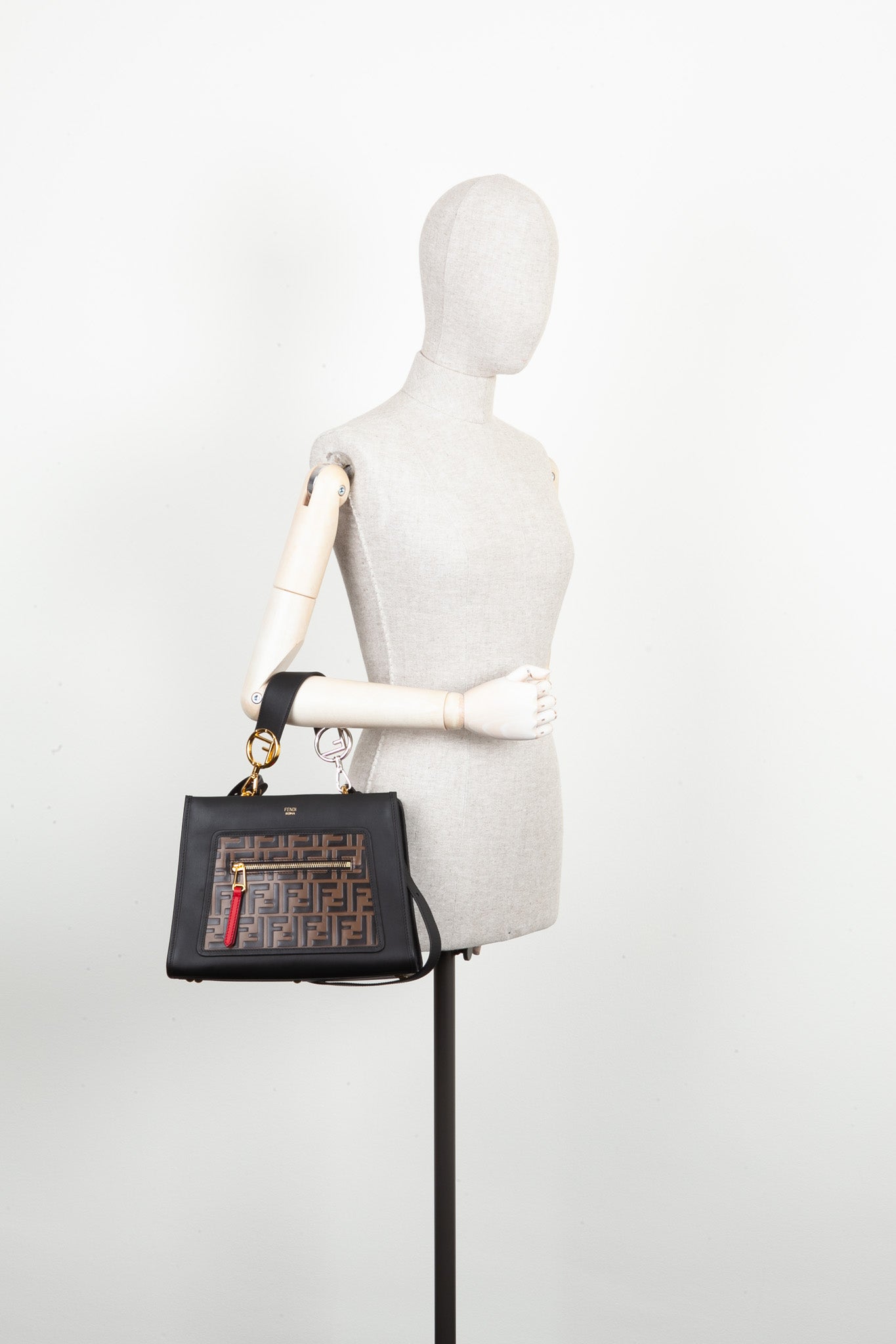 Luxury Fendi Runaway Shopping Bag Zucca Black