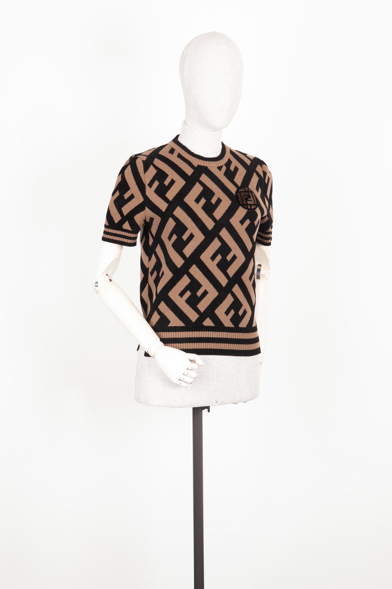 Luxury Fendi Logo Knit Zucca