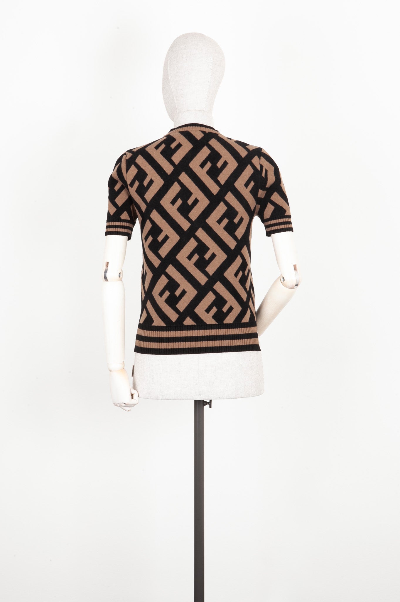 Luxury Fendi Logo Knit Zucca