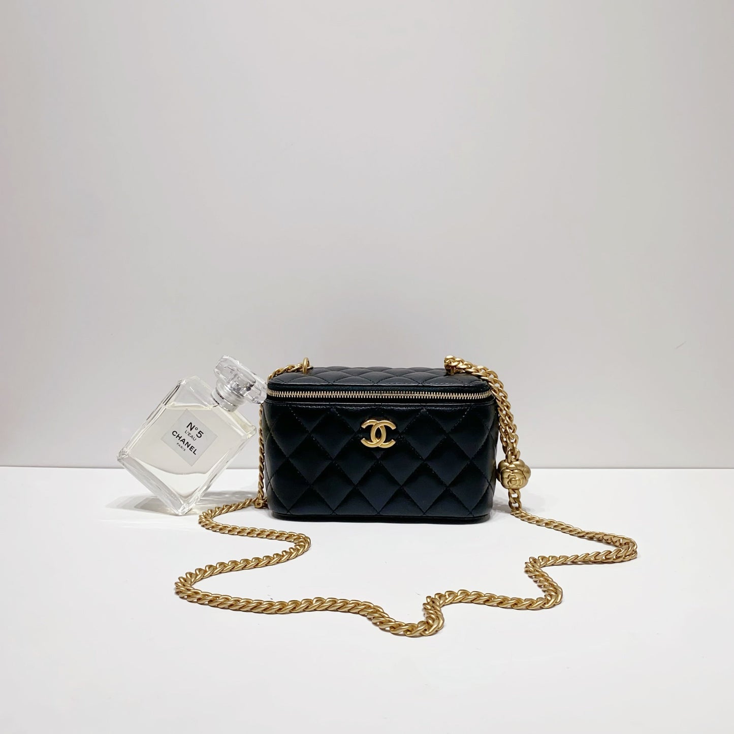 No.4278-Chanel Camellia Vanity With Chain