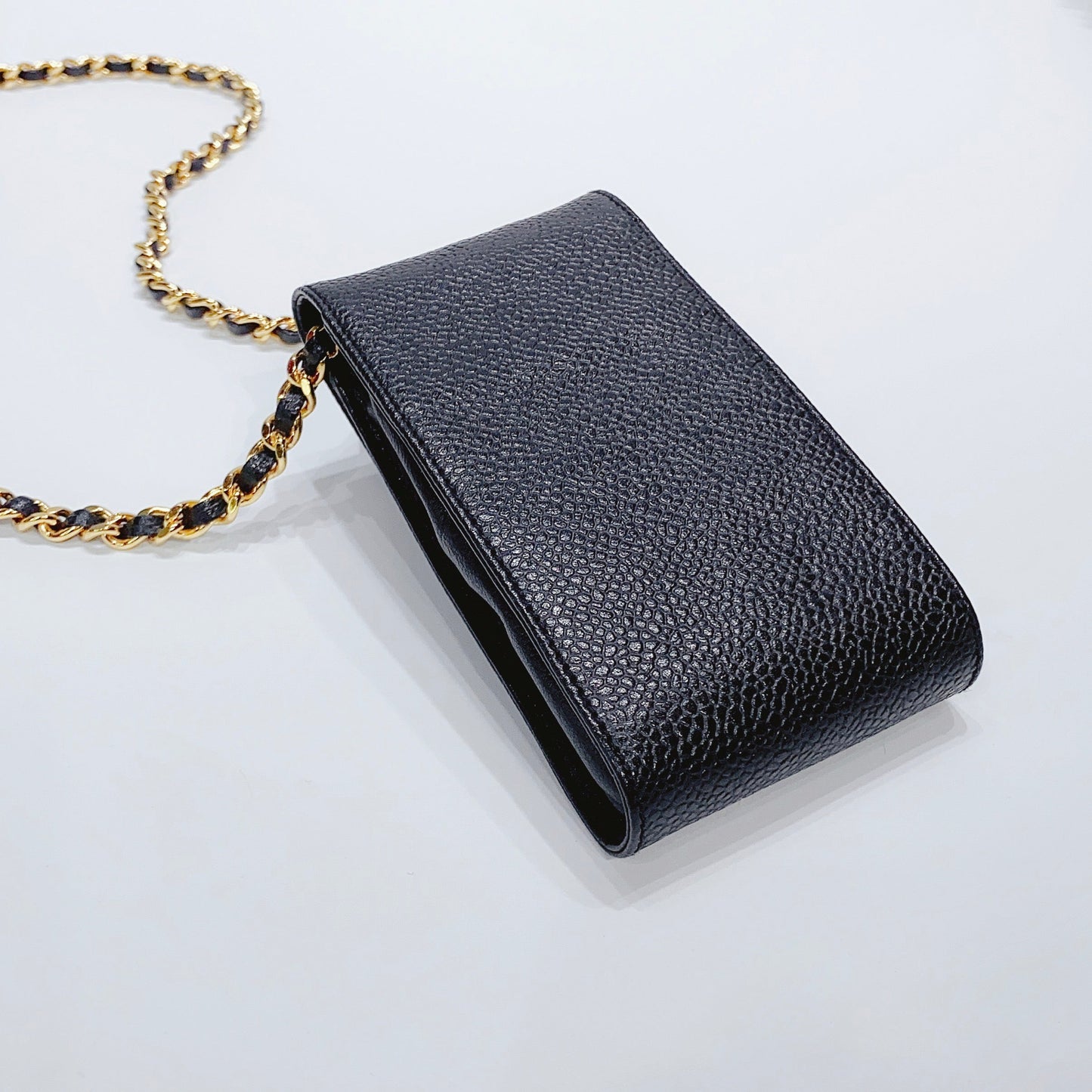 No.3867-Chanel Vintage Caviar Crossbody Key Holder