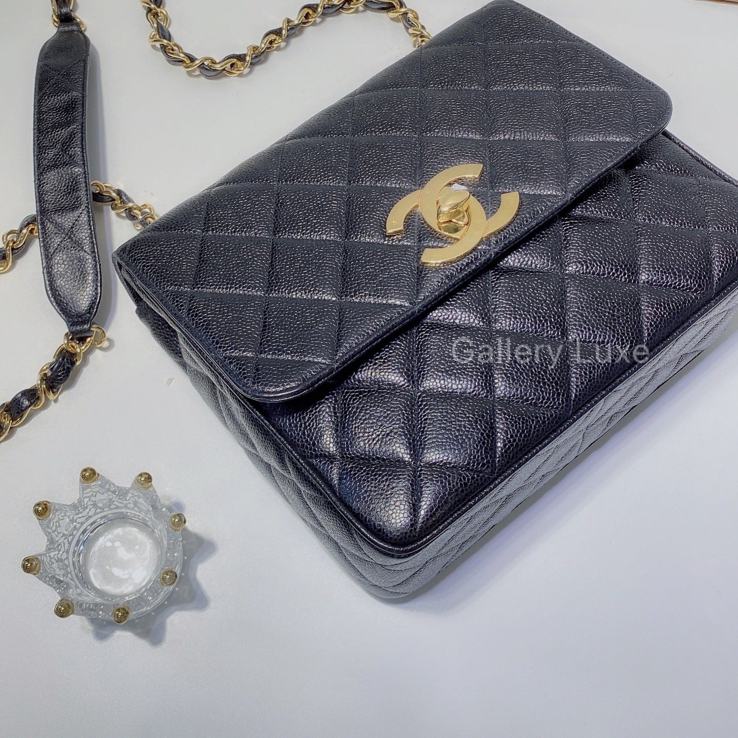 No.2550-Chanel Vintage Caviar Turn Lock Flap Bag