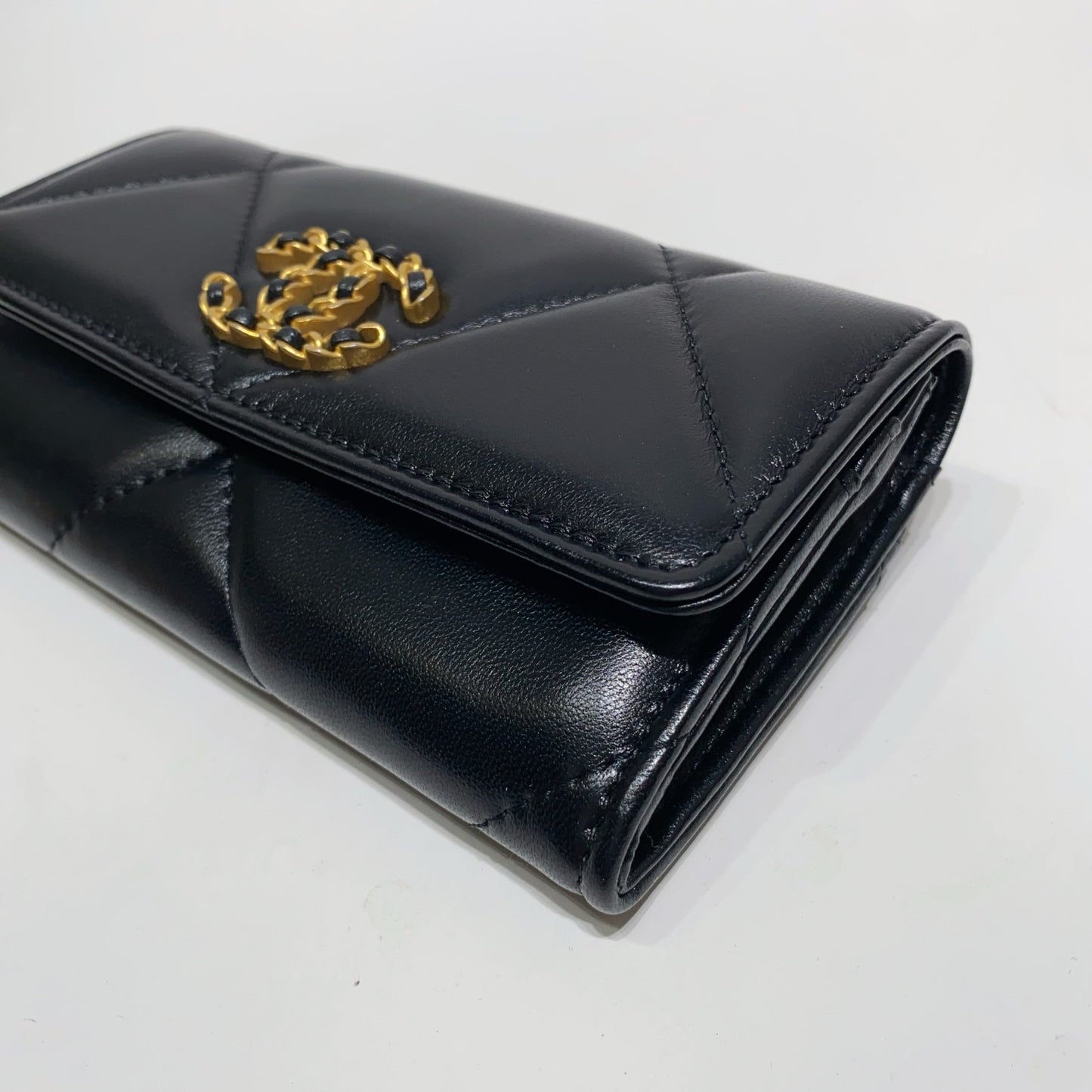 No.4284-Chanel 19 Medium Flap Wallet (Brand New / 全新)