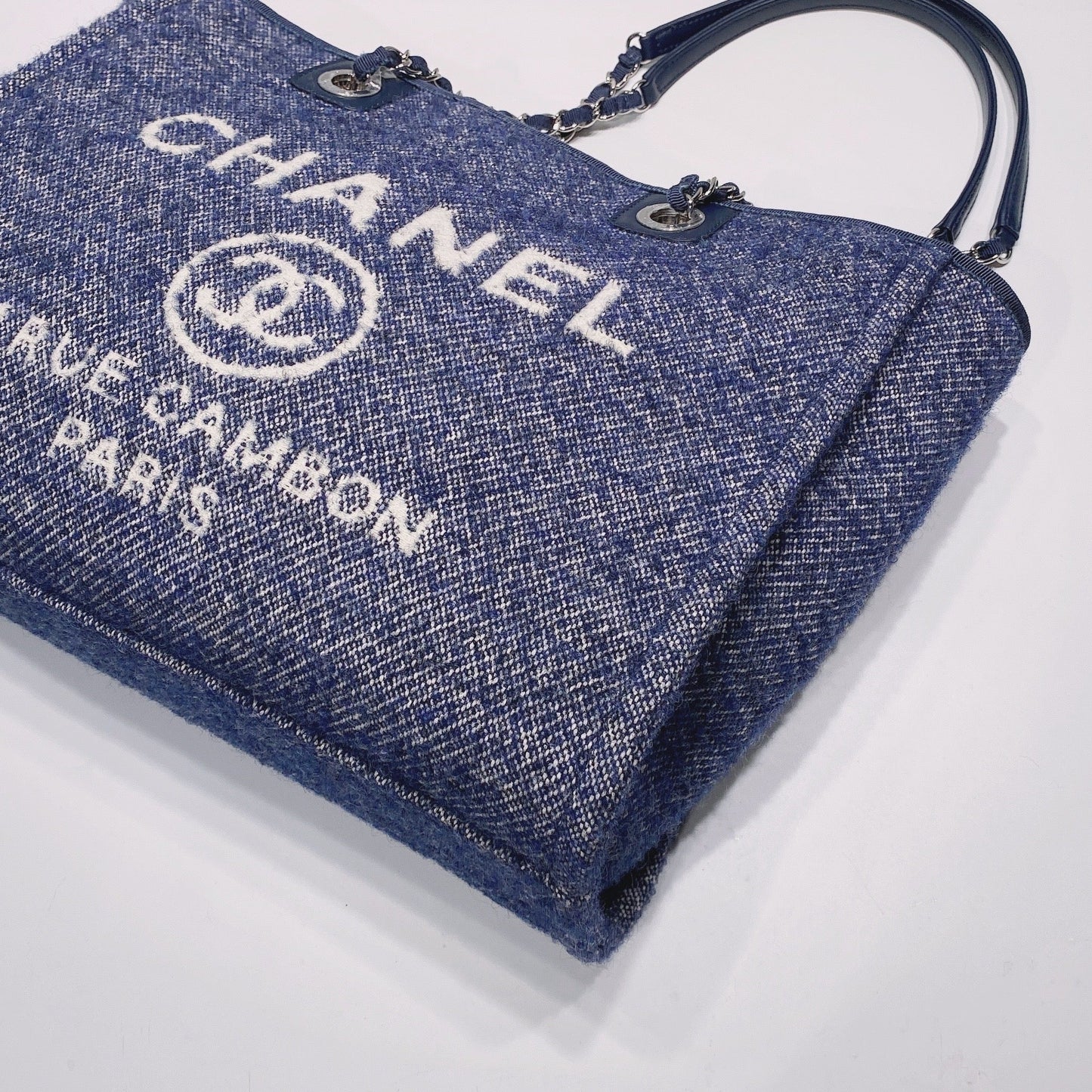 No.3518-Chanel Large Deauville Tote Bag